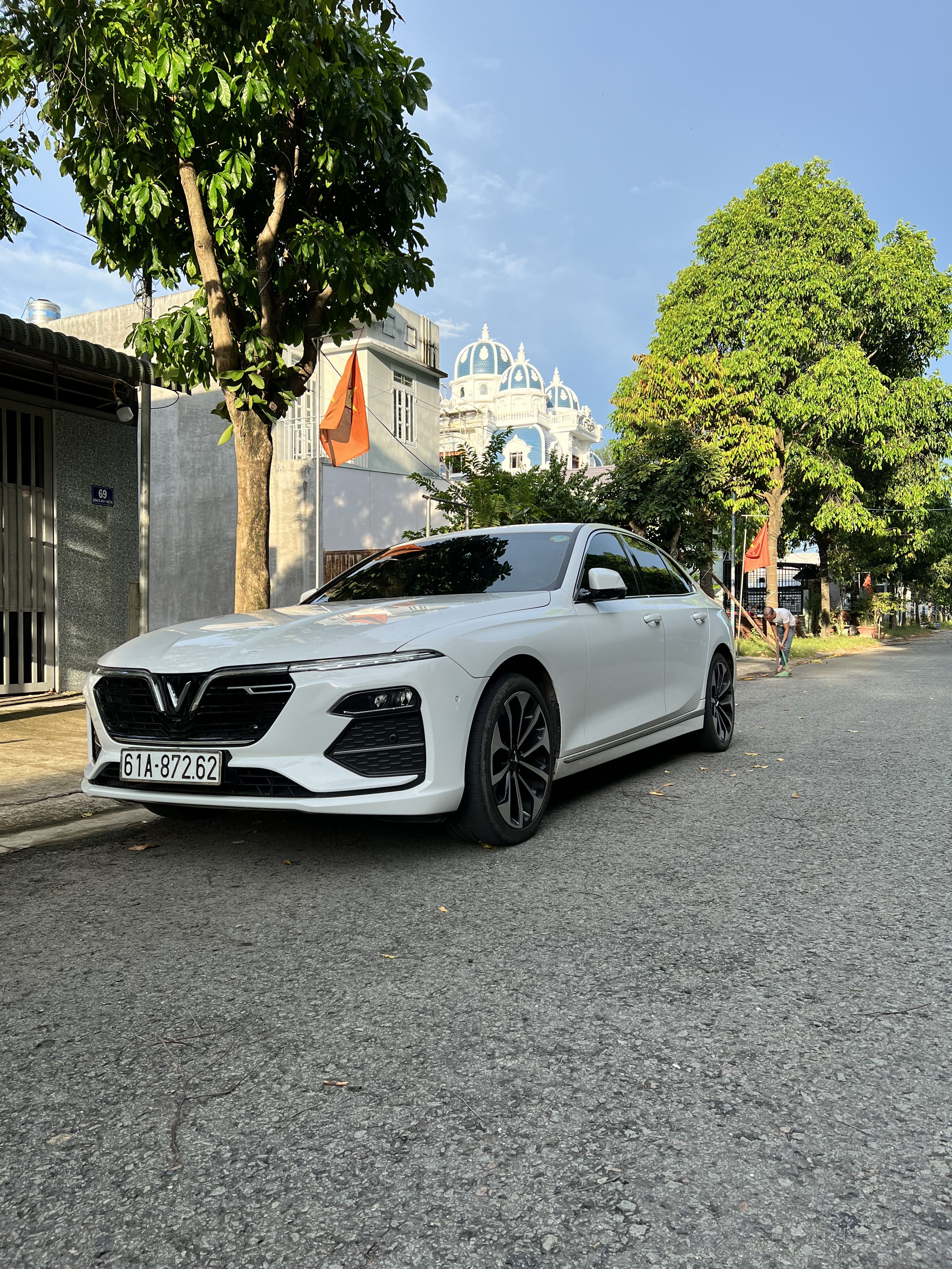 FB86B720-095E-4B8B-81EC-C29B2A9ED28B