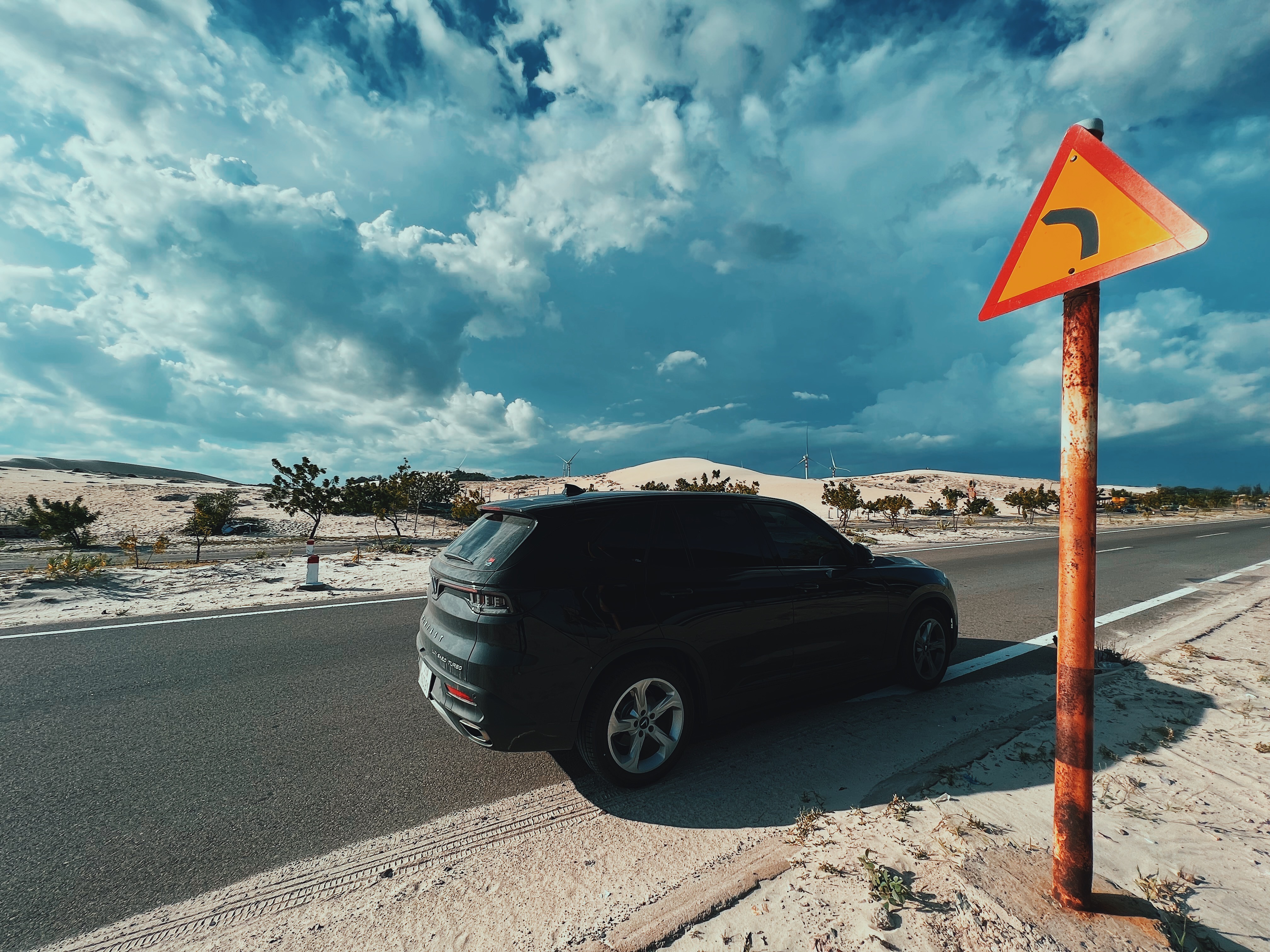 FC2532B7-DDB4-464D-AE2A-B18C36834DFB