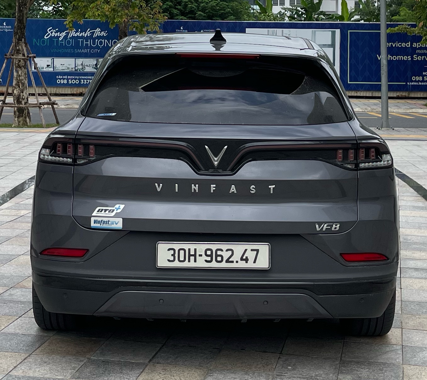 D83688DE-42BD-4732-AAEA-AD01A2B85639