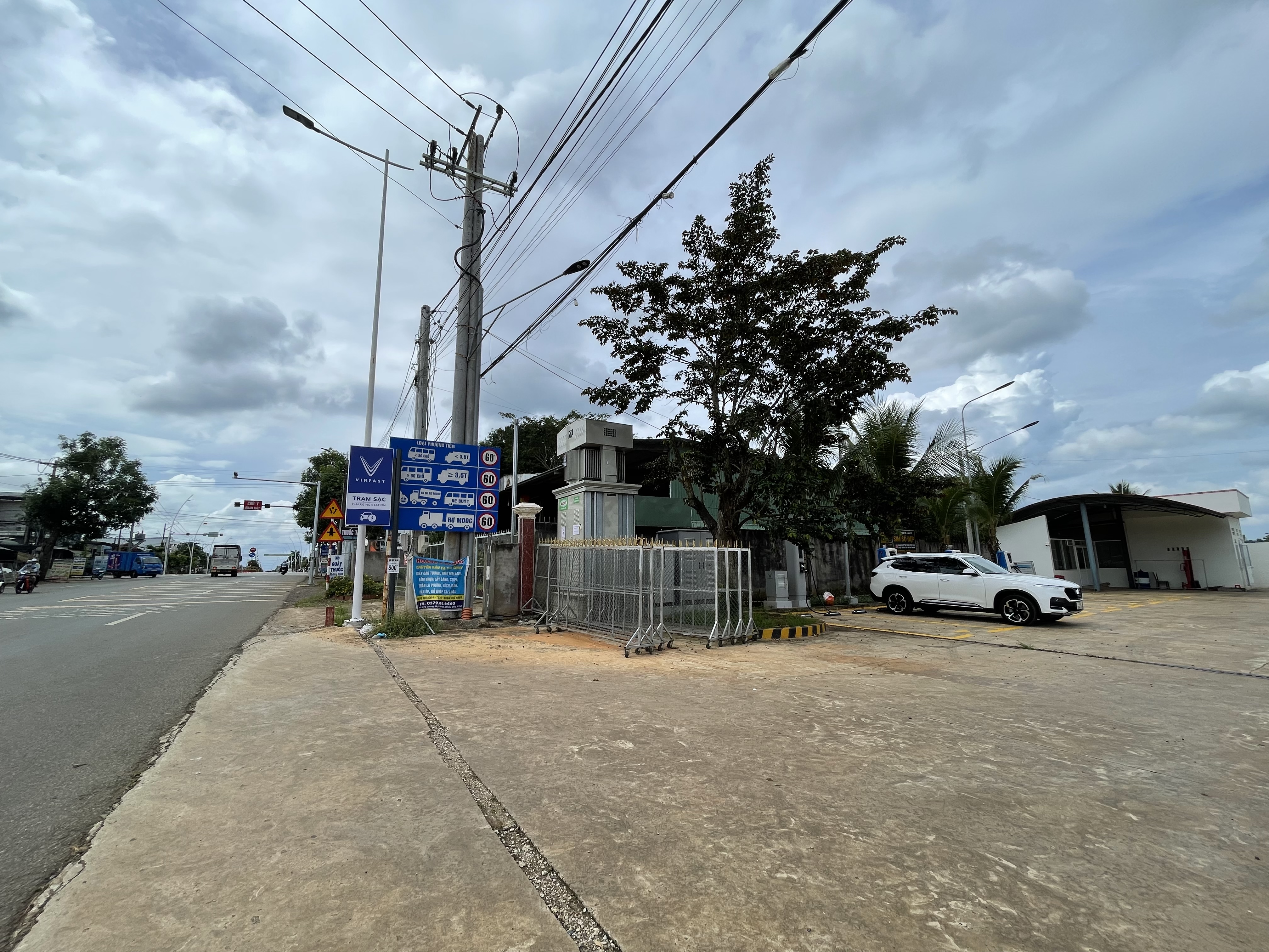 7D45C3D5-A8A3-4722-BCA2-63FA8FFE89F6