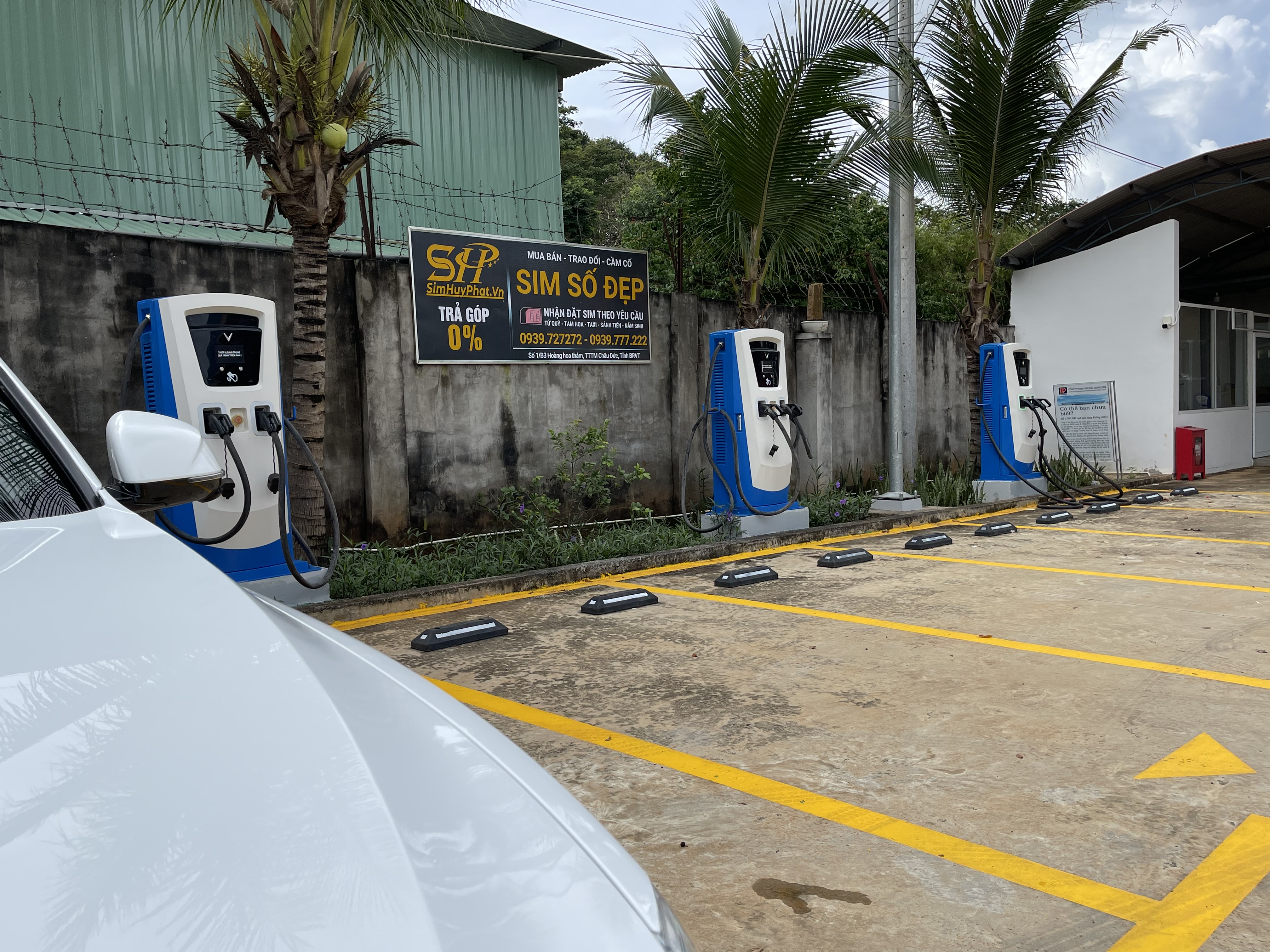 A5B8D9D1-FA41-4B01-AE43-0F65F415484A