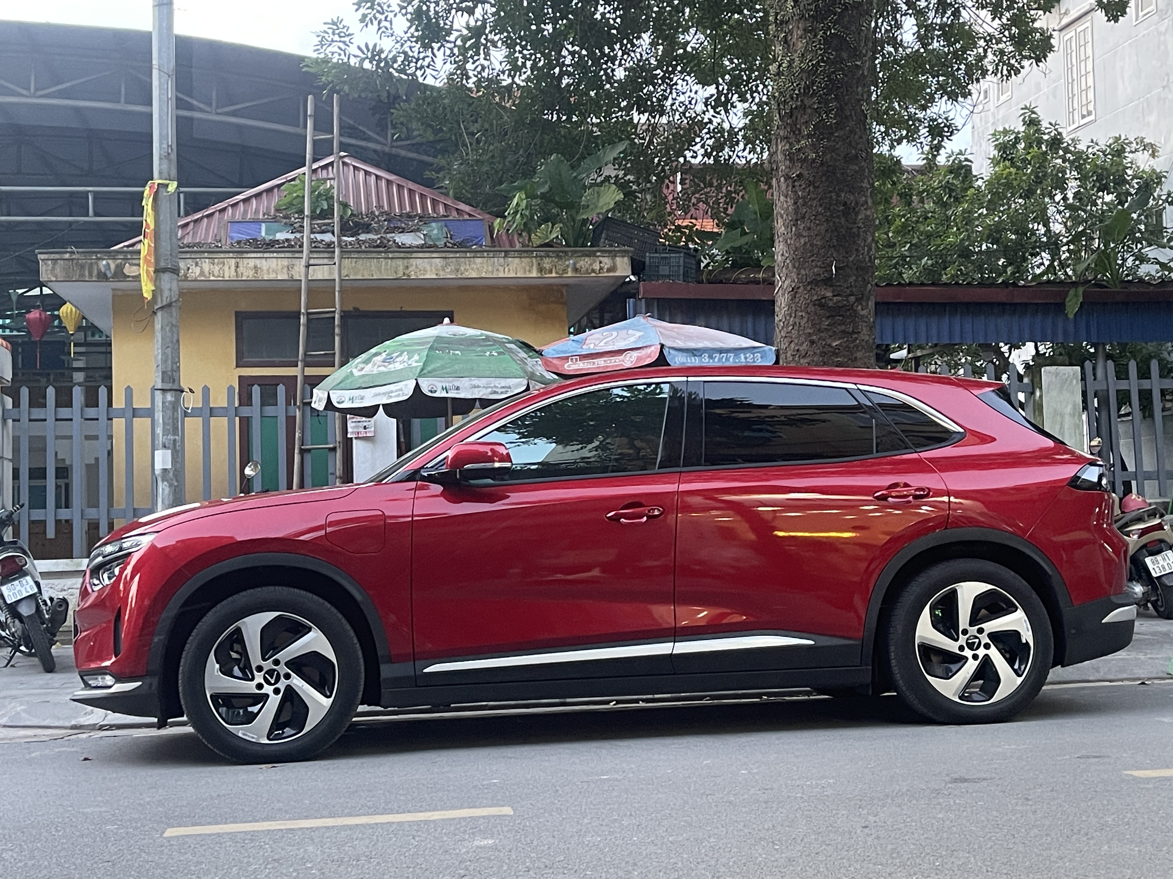 5404DDFC-9F36-4AC2-822C-342AF31DC922