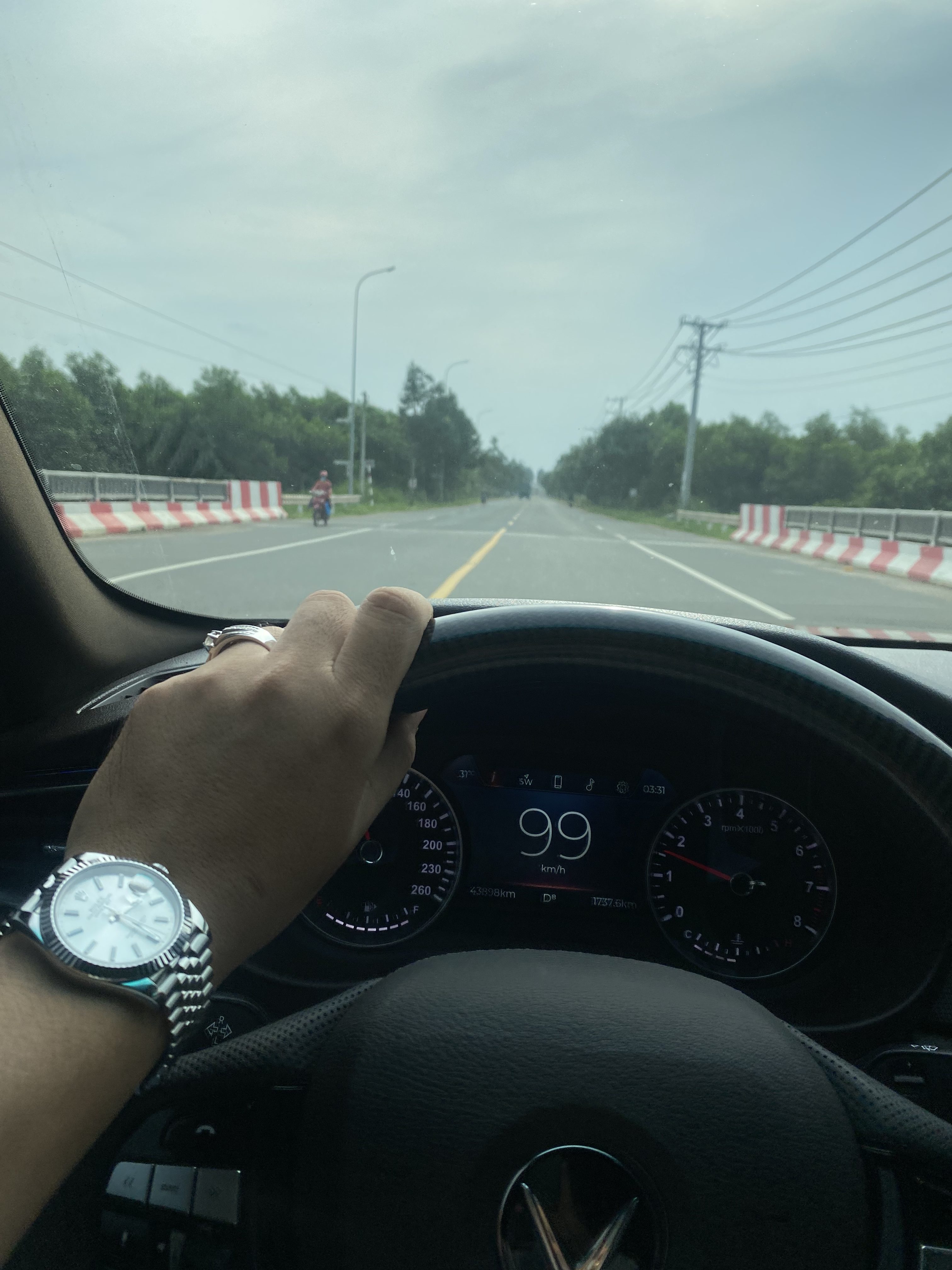 47B1030C-13ED-4BC5-9F4F-8BE5DA350AE0