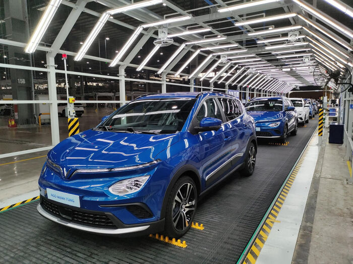 C7850BD1-9484-4829-83FE-47ADCC9AC08E