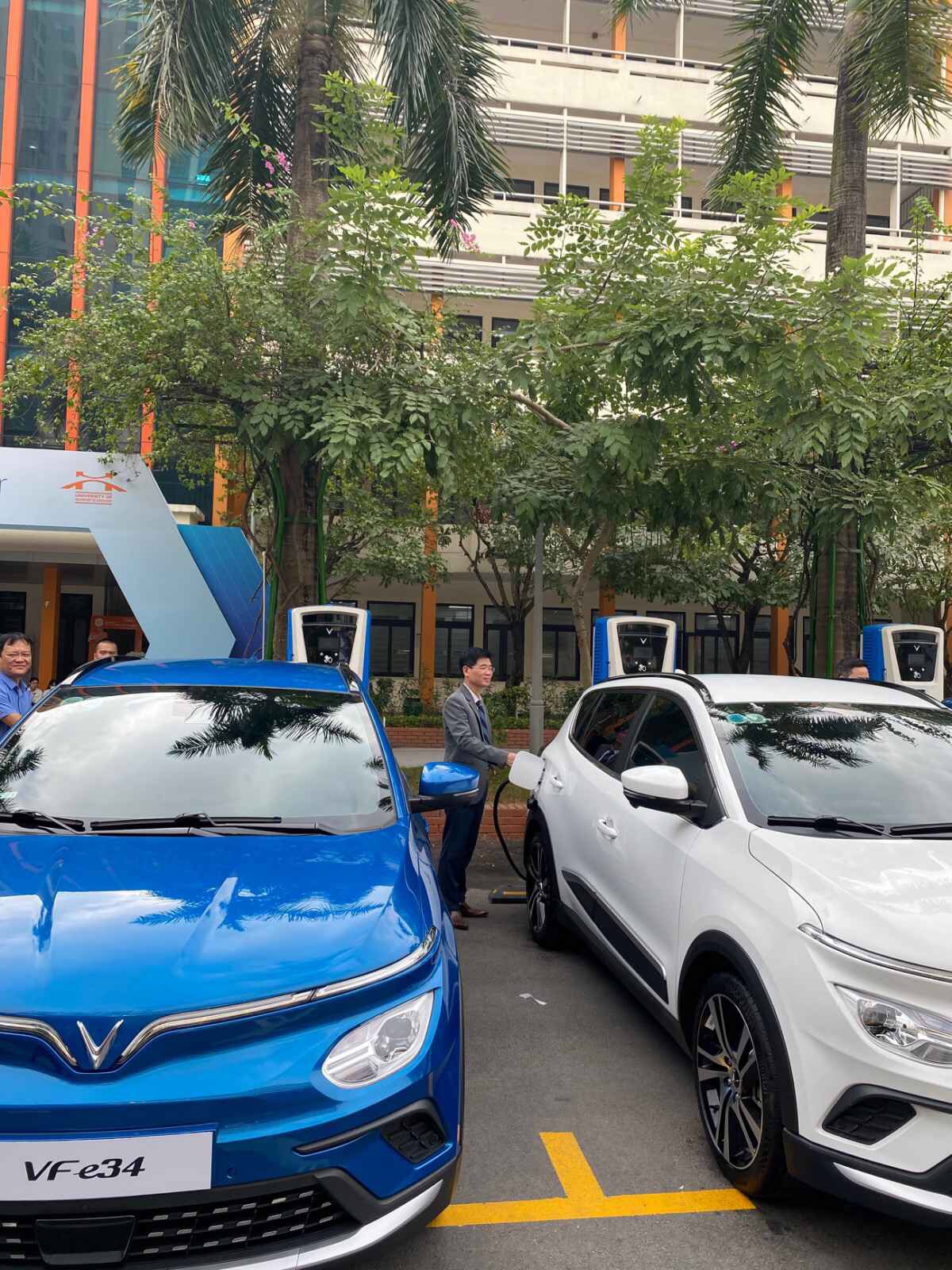 z3879052101588_777c878d7dbc9eb003f1aac90aa3b506