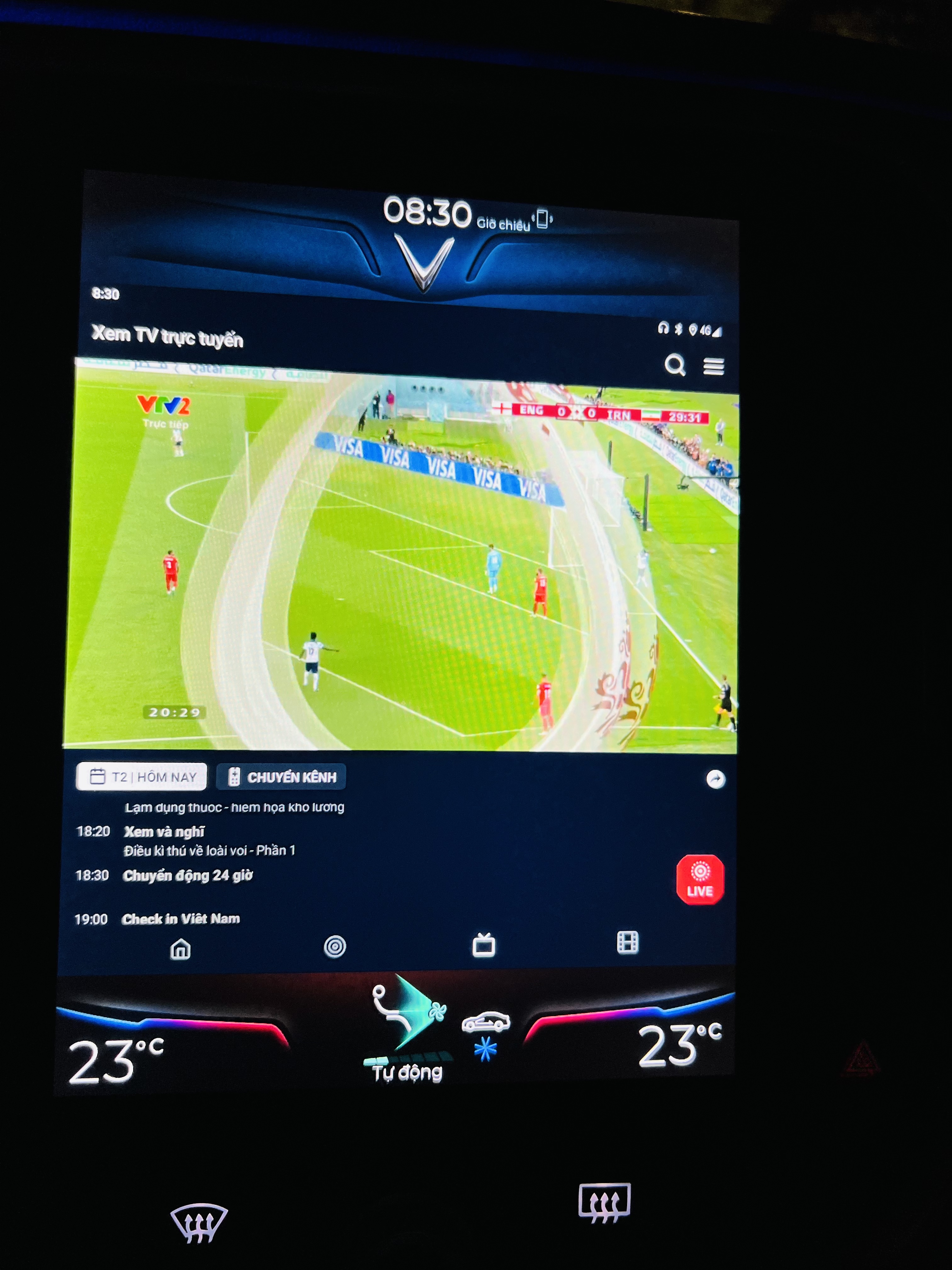 03FC0FE8-AF50-4CA9-926D-5DC879A4A06D