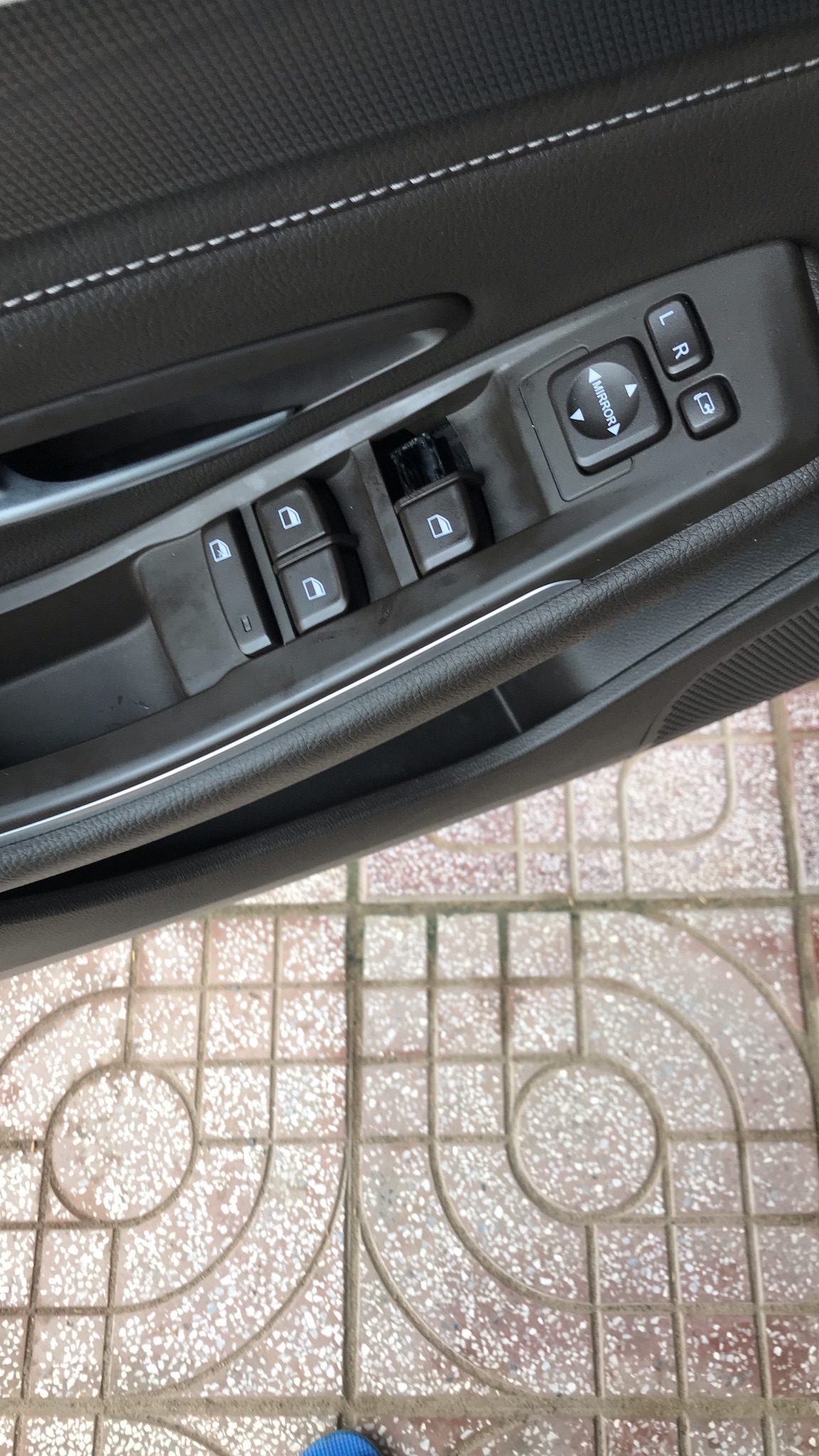 BC6A29E9-F583-49FB-BB3D-1E265D393E5D