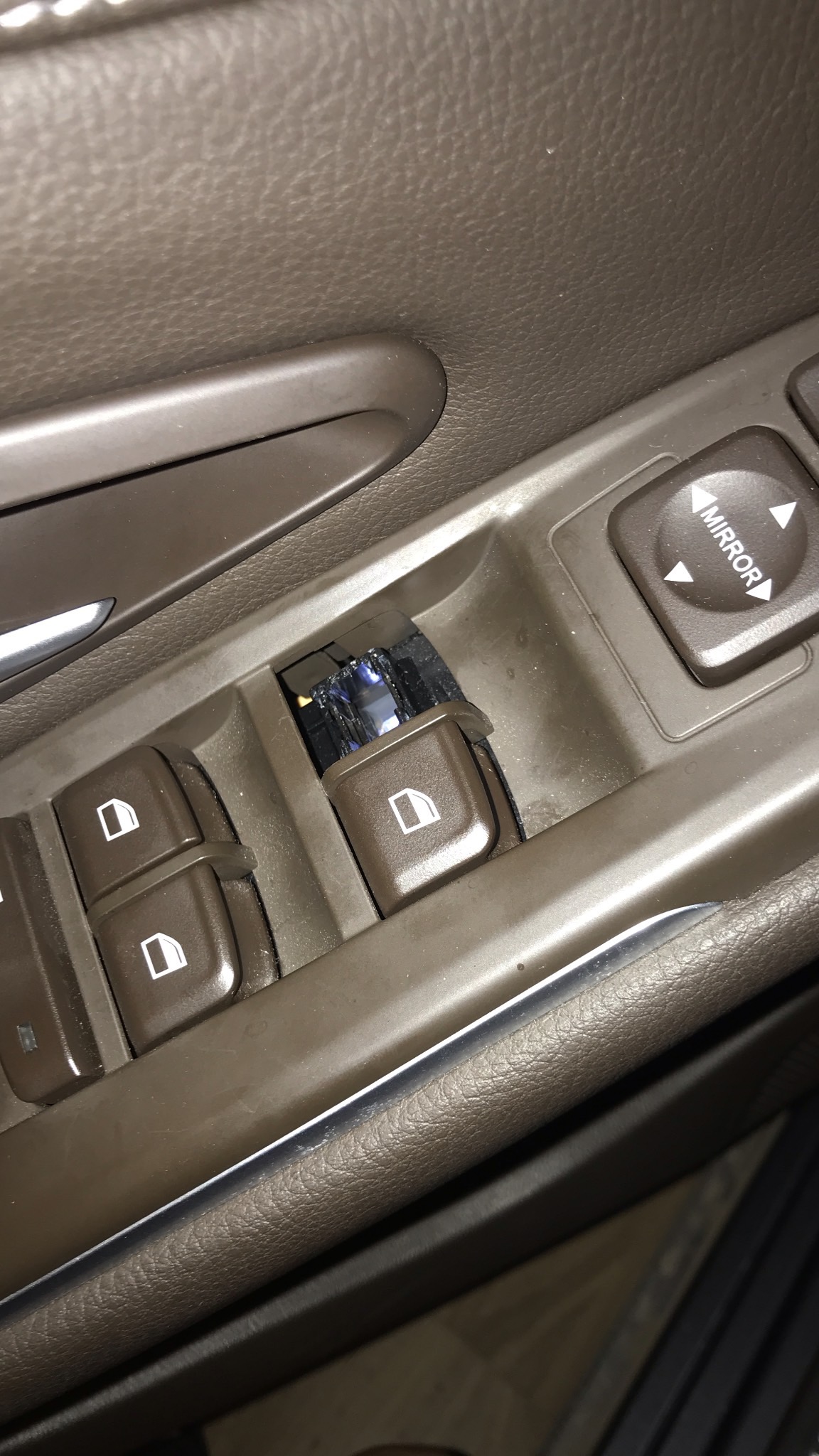 5FD164FF-F682-4904-A40A-3D1C4A1C9603