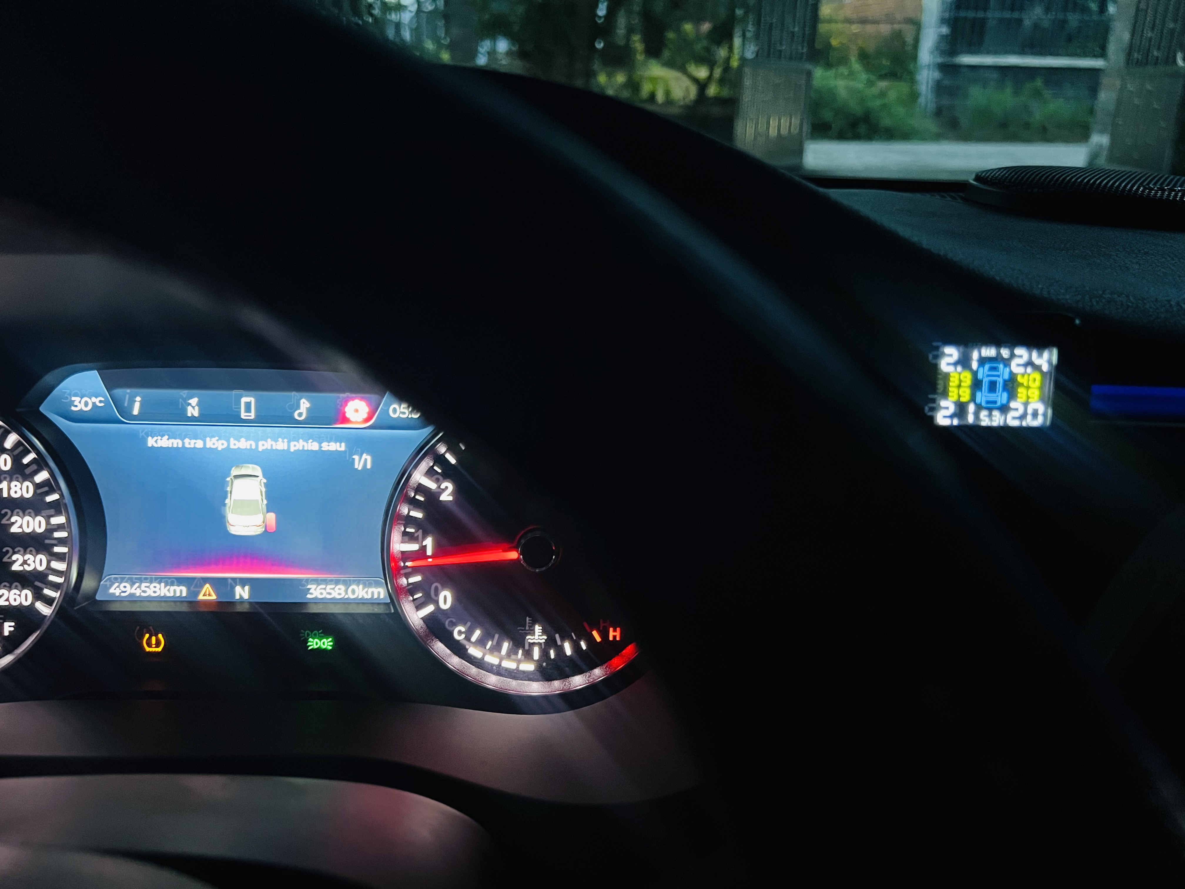 E5FF150C-CF87-4D54-AF7E-655B73A74DA3