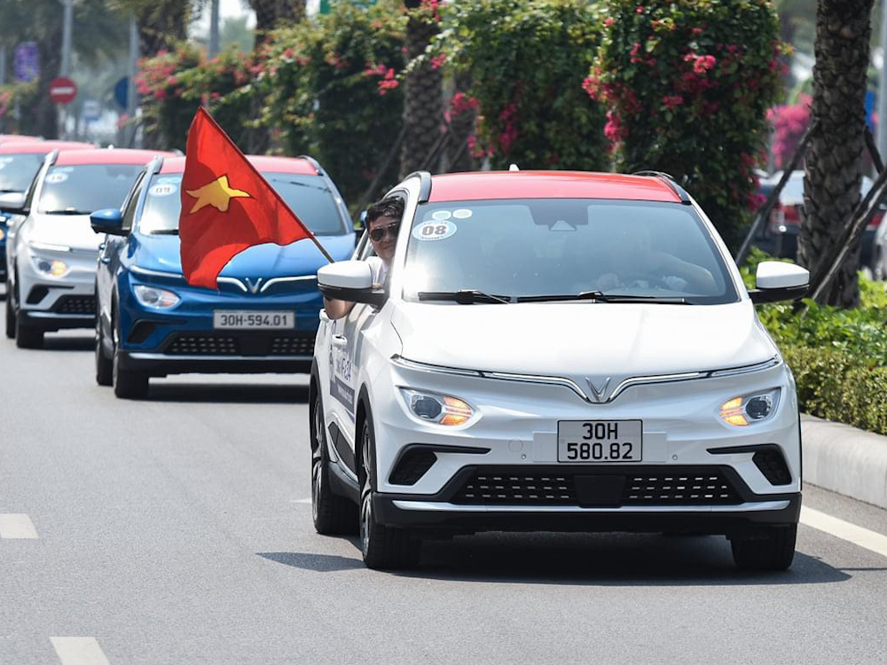 mau-xe-vf-e34-gia-bao-nhieu_1654768989