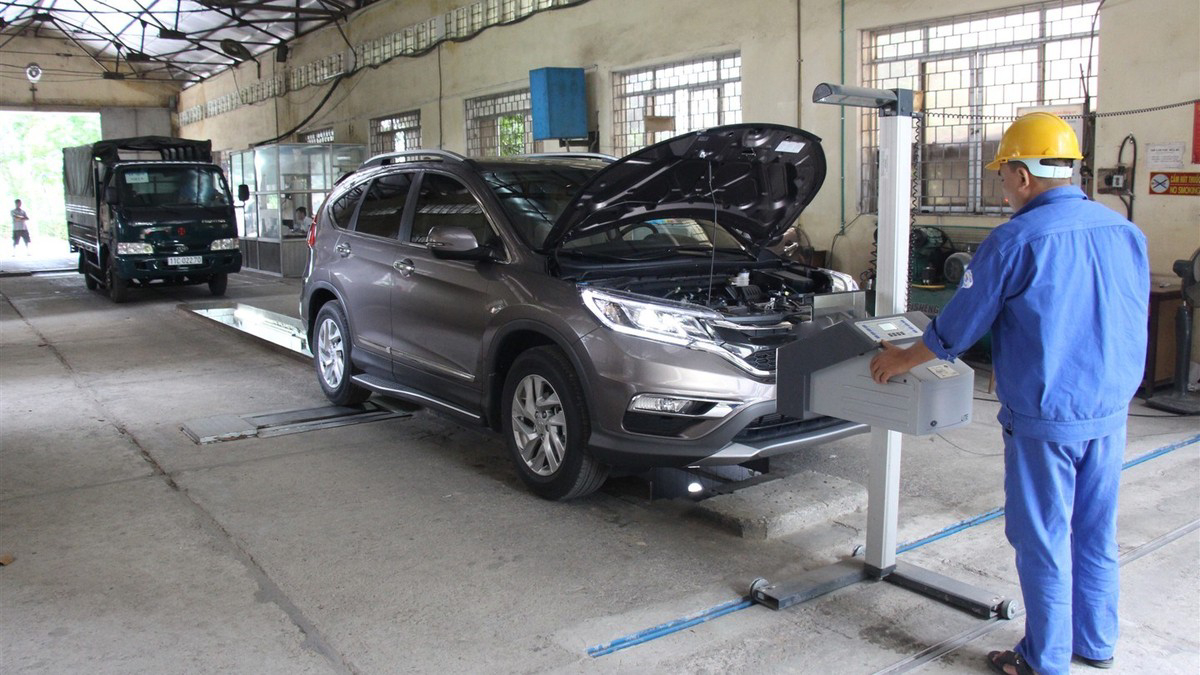 phi-dang-kiem-xe-o-to-moi