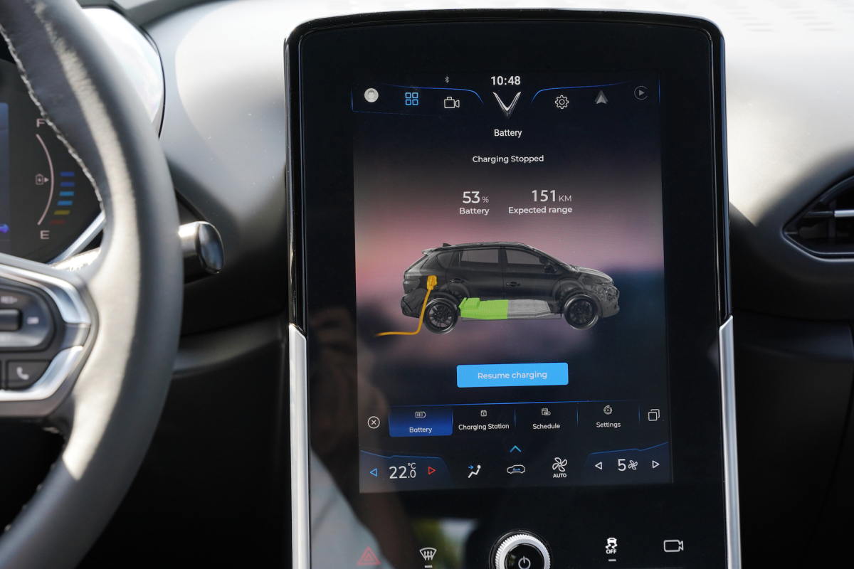 sac-vf-e34-di-du-lich