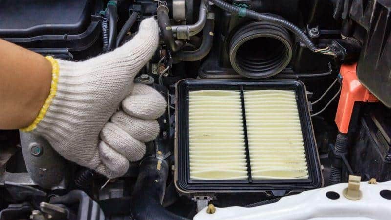 thoi-quen-ve-sinh-va-thay-loc-gio-dieu-hoa