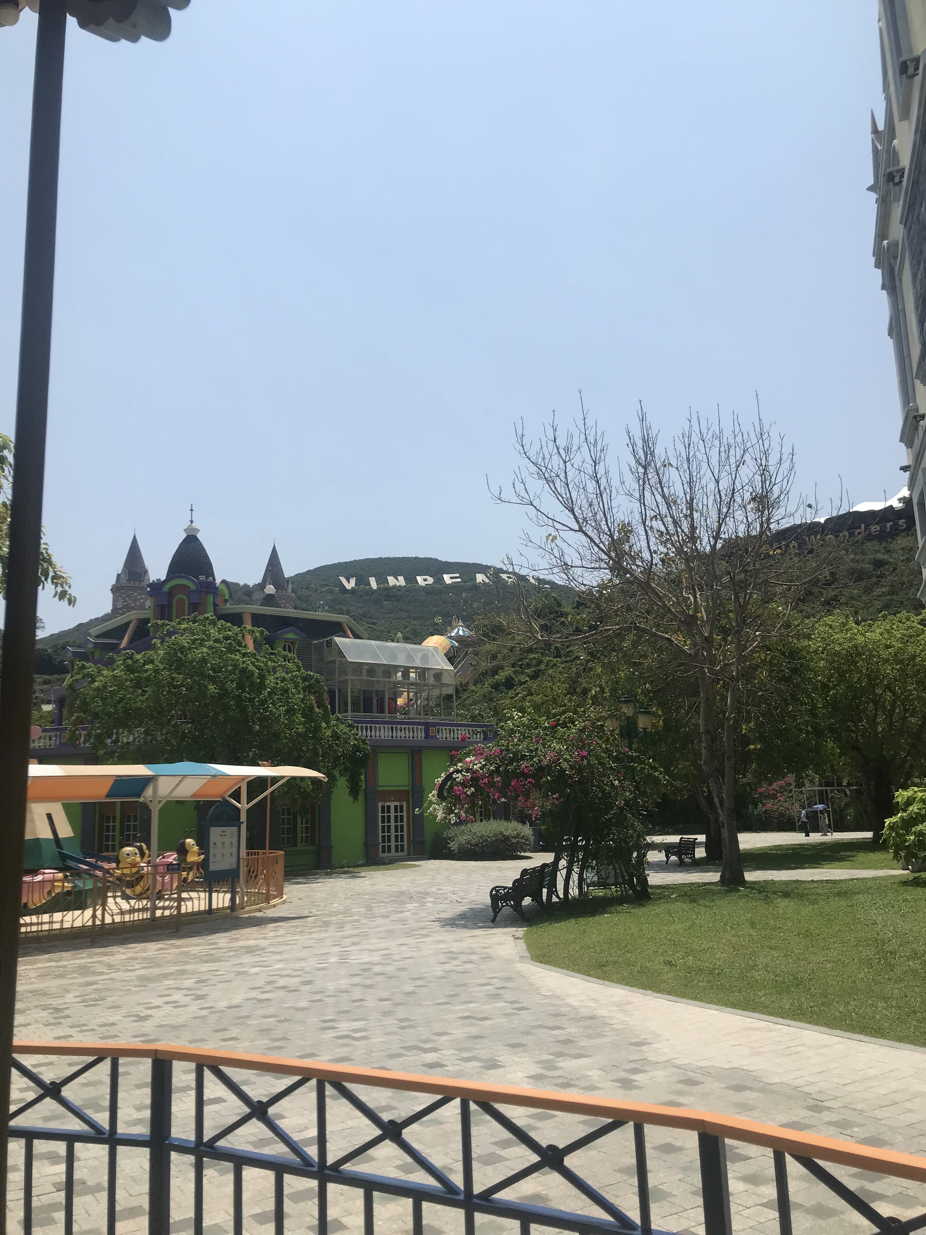 6AD0946E-9921-4BB1-AD29-14278967F839