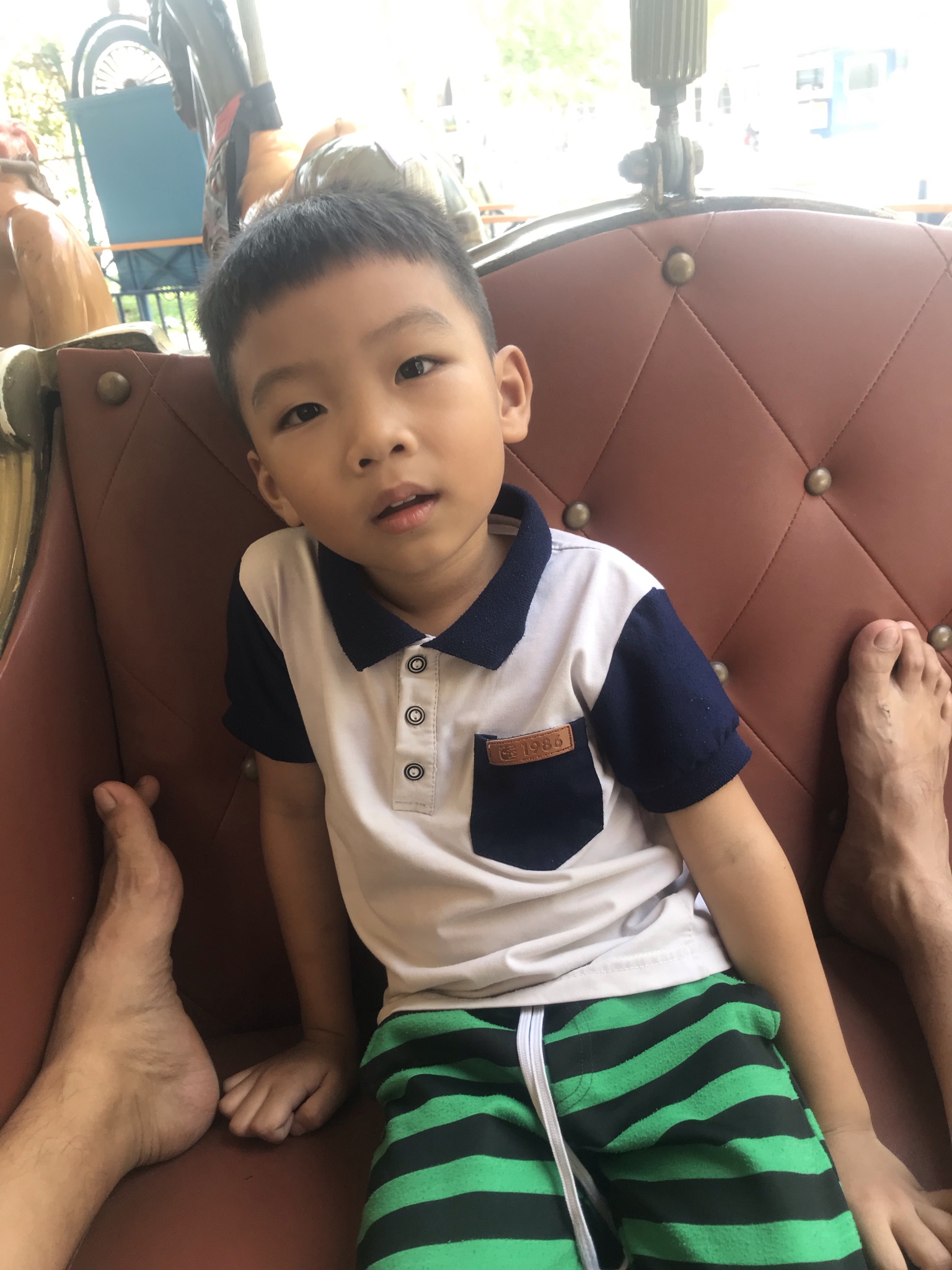 ADD8FBF5-9B4E-4E0A-8BBF-D20C13093209