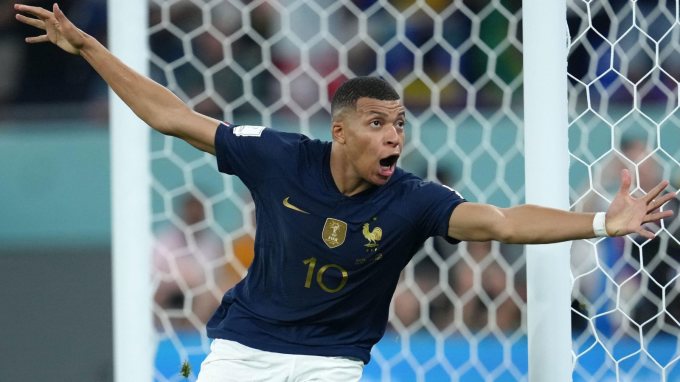 Kylian-Mbappe-celebrates-Franc-2683-2518-1669511243