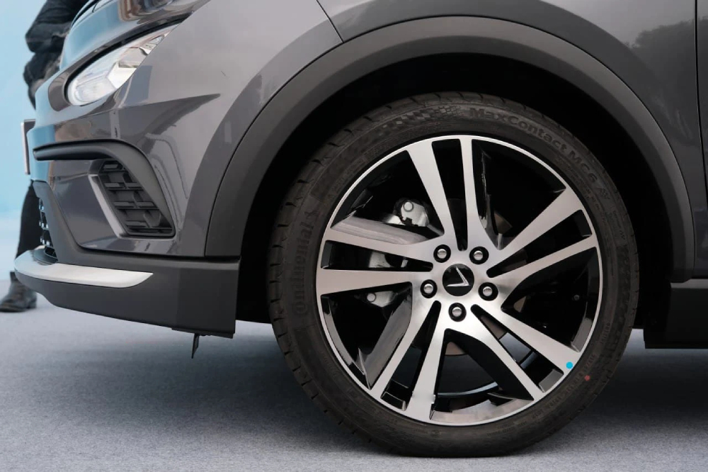 khi-nao-can-thay-lop-xe-o-to