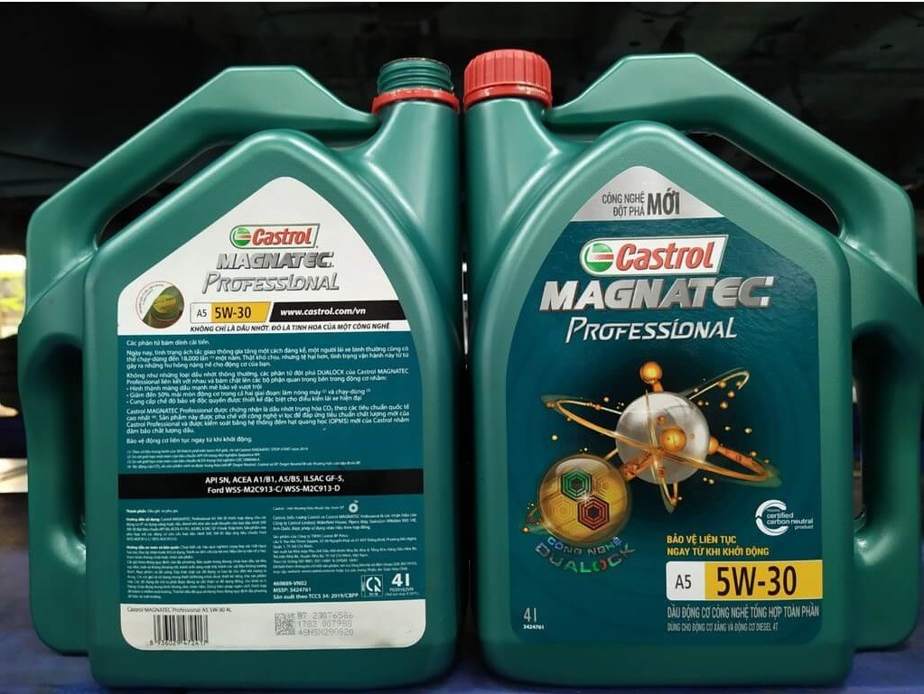 nhot-castrol-5w30-chay-duoc-bao