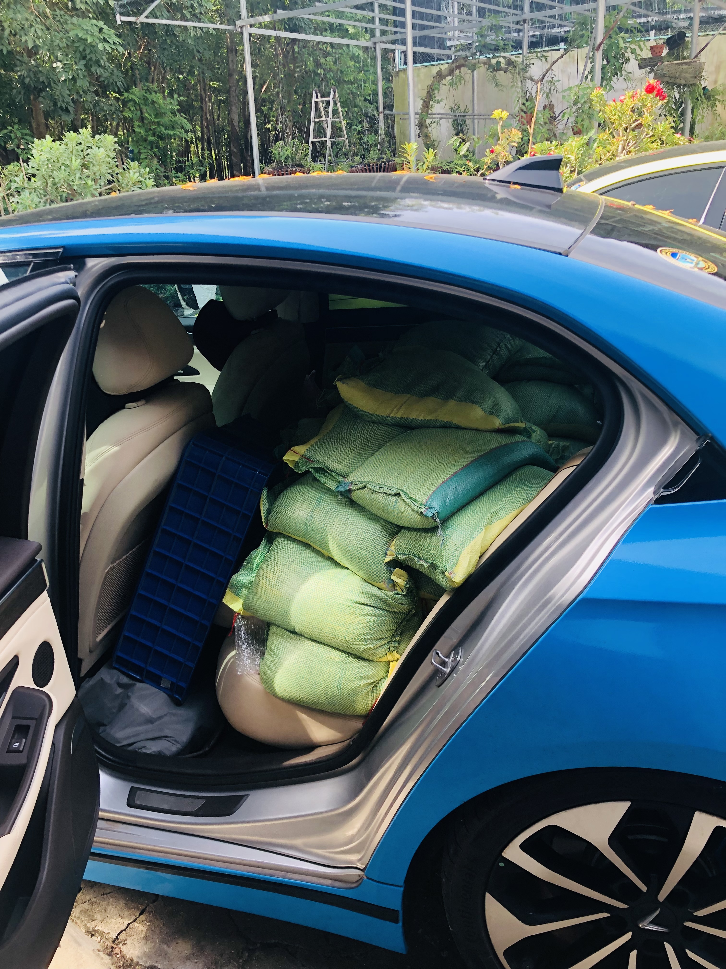 26A0B6FB-5802-4FBD-8AC8-C074550DDCDB