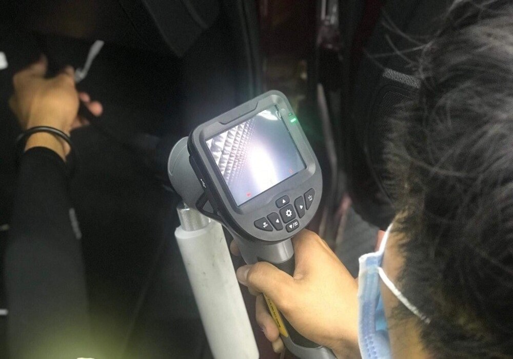 ve-sinh-dan-lanh-o-to-noi-soi