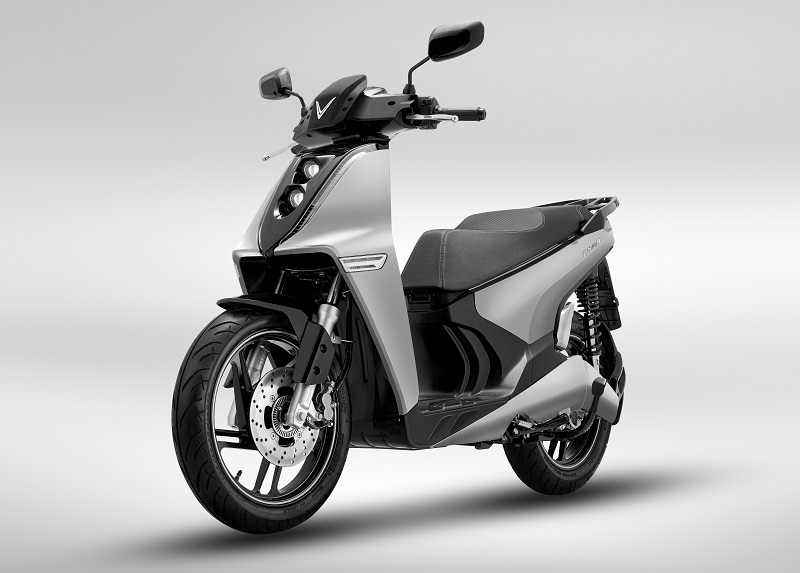 lich-su-xe-dien-su-ra-doi-va-hanh-trinh-phat-trien-6_1626369468