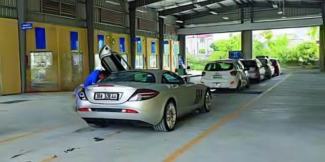 A4B0ECE8-6779-4E8B-B832-5ACDBC4B85D9