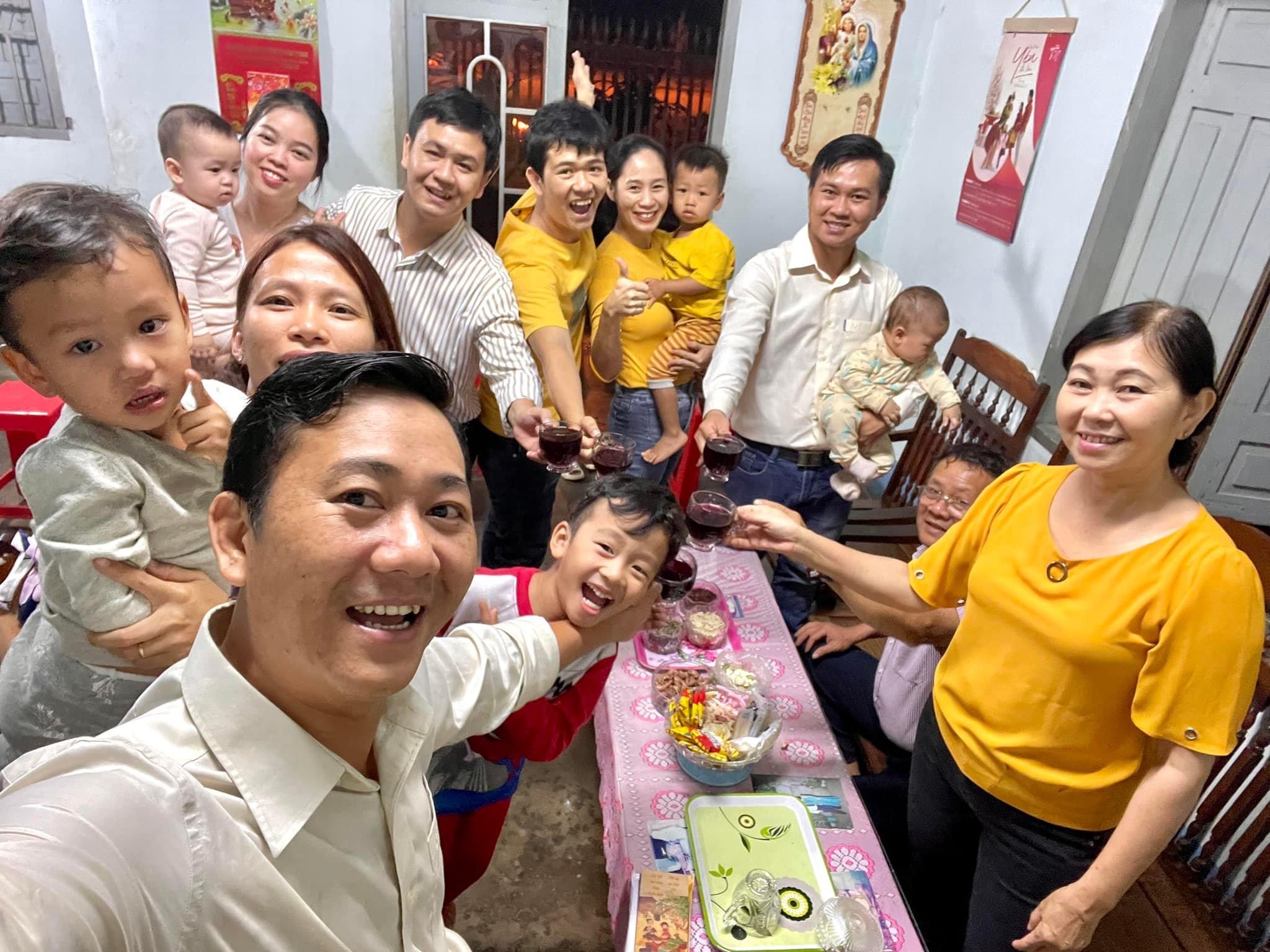 36B74DCB-AFFA-4B4A-BC5E-6F920EA51E89