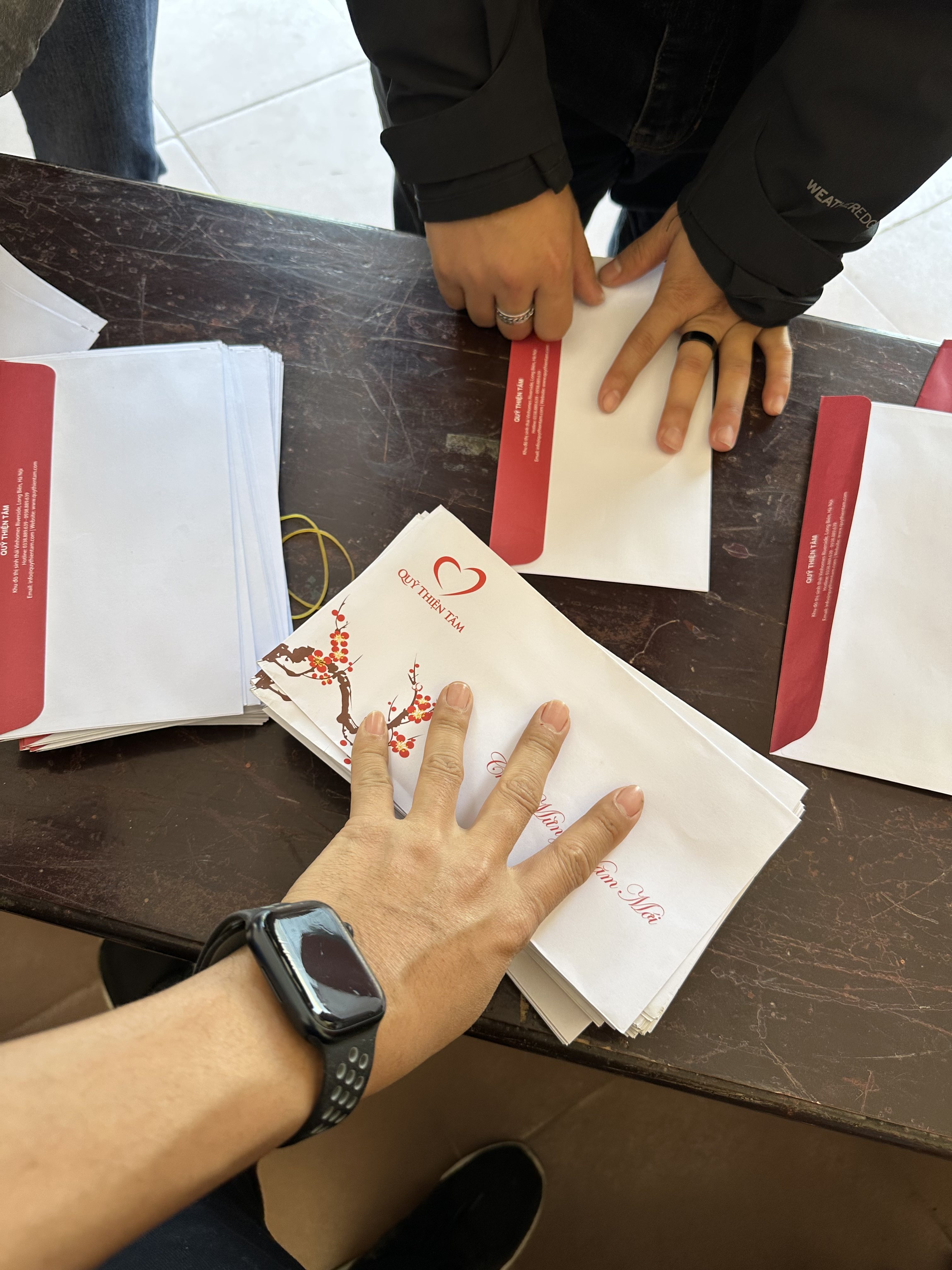 C425645E-3FCB-4B6E-B4D5-667026995A54