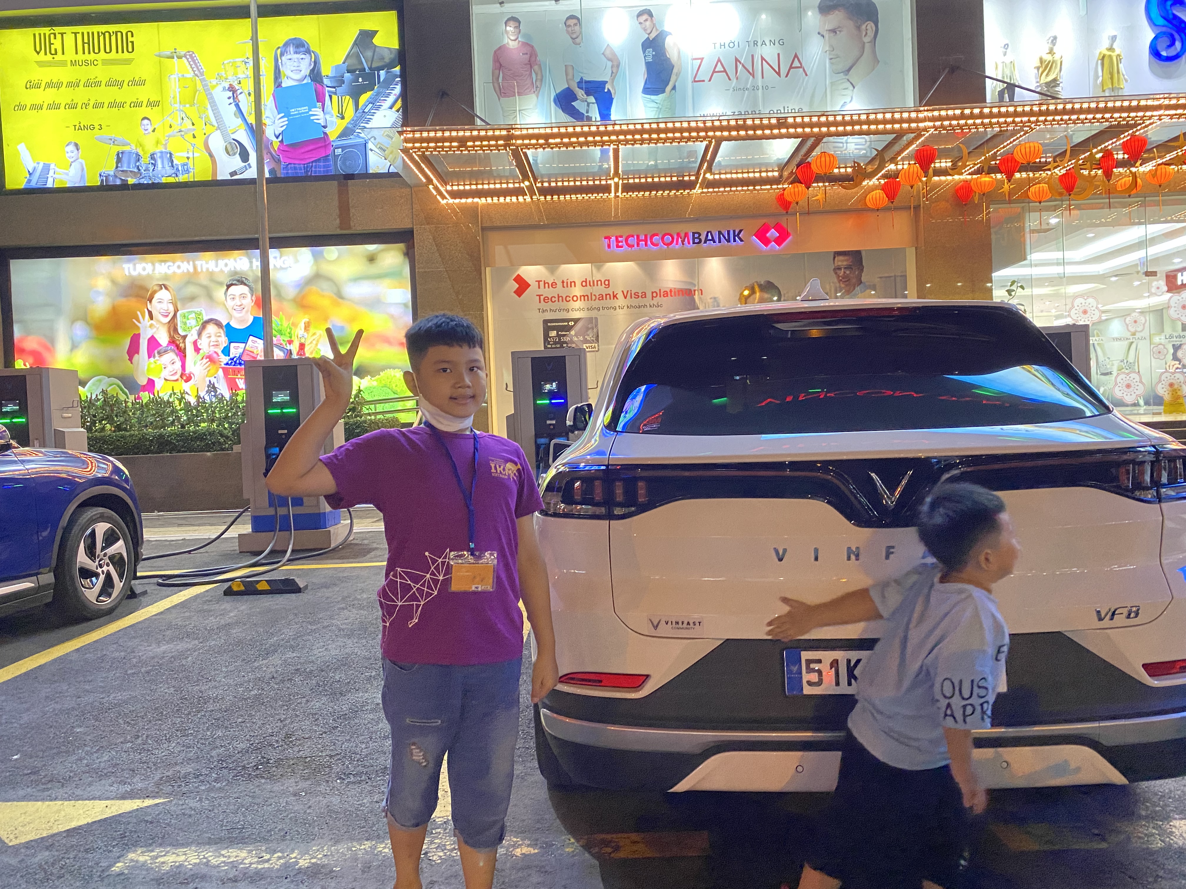 4364C06D-00E6-45BB-A950-A6CDFD46EA5C