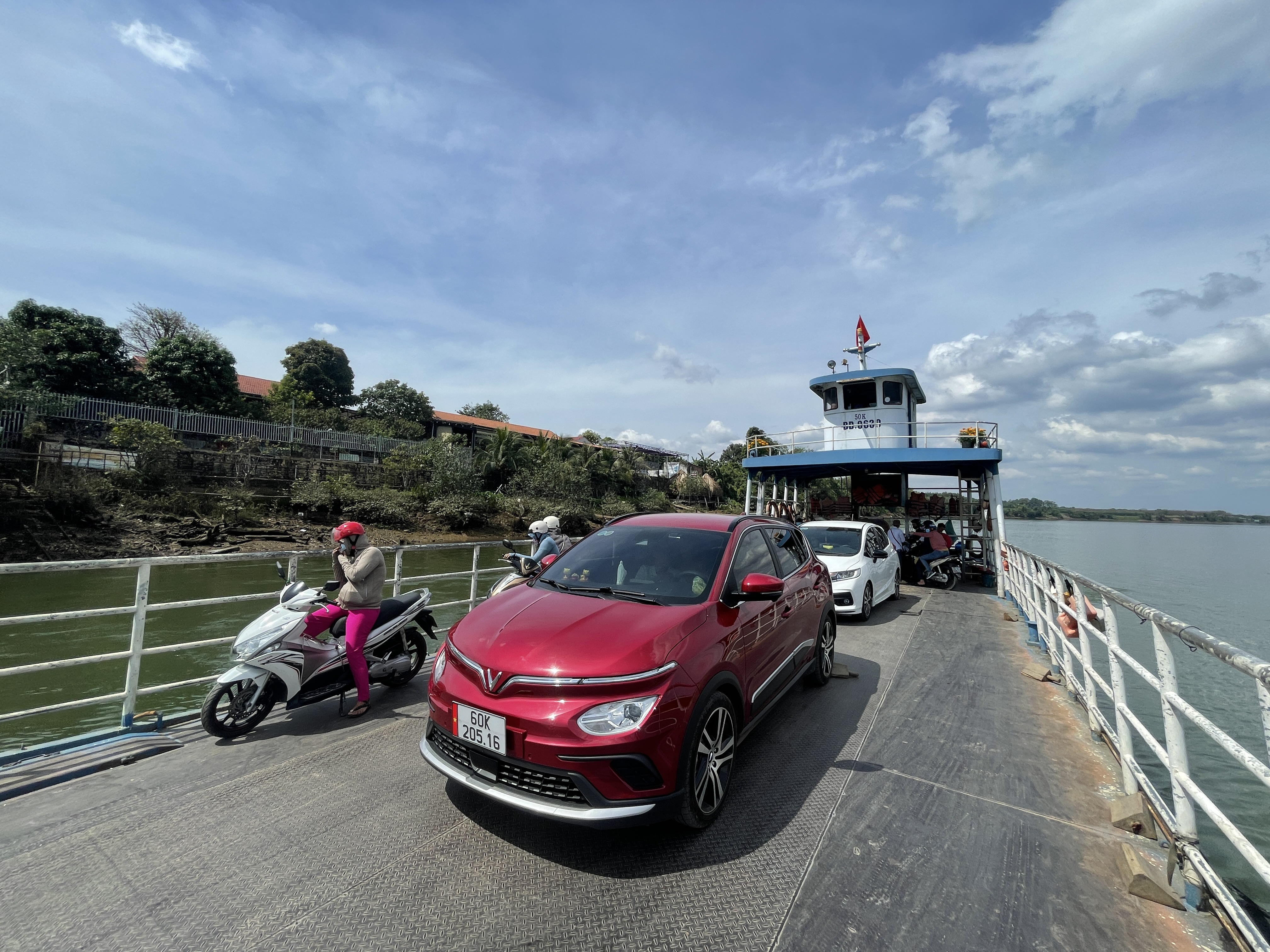 76F8B153-7D27-4F1D-8744-5C23600328C0