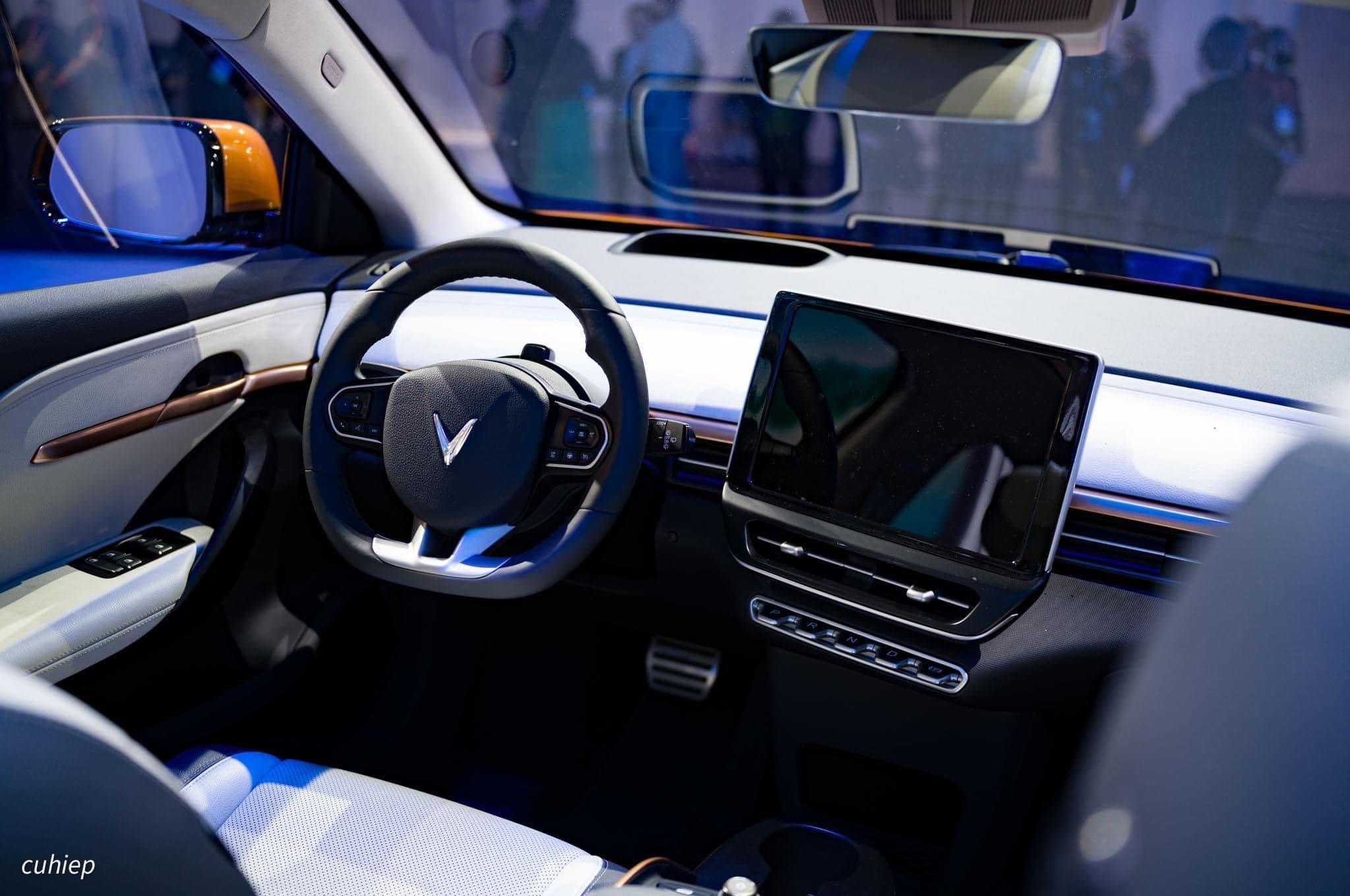 5561261A-EF5E-4FB7-BD90-E5C91F69284E