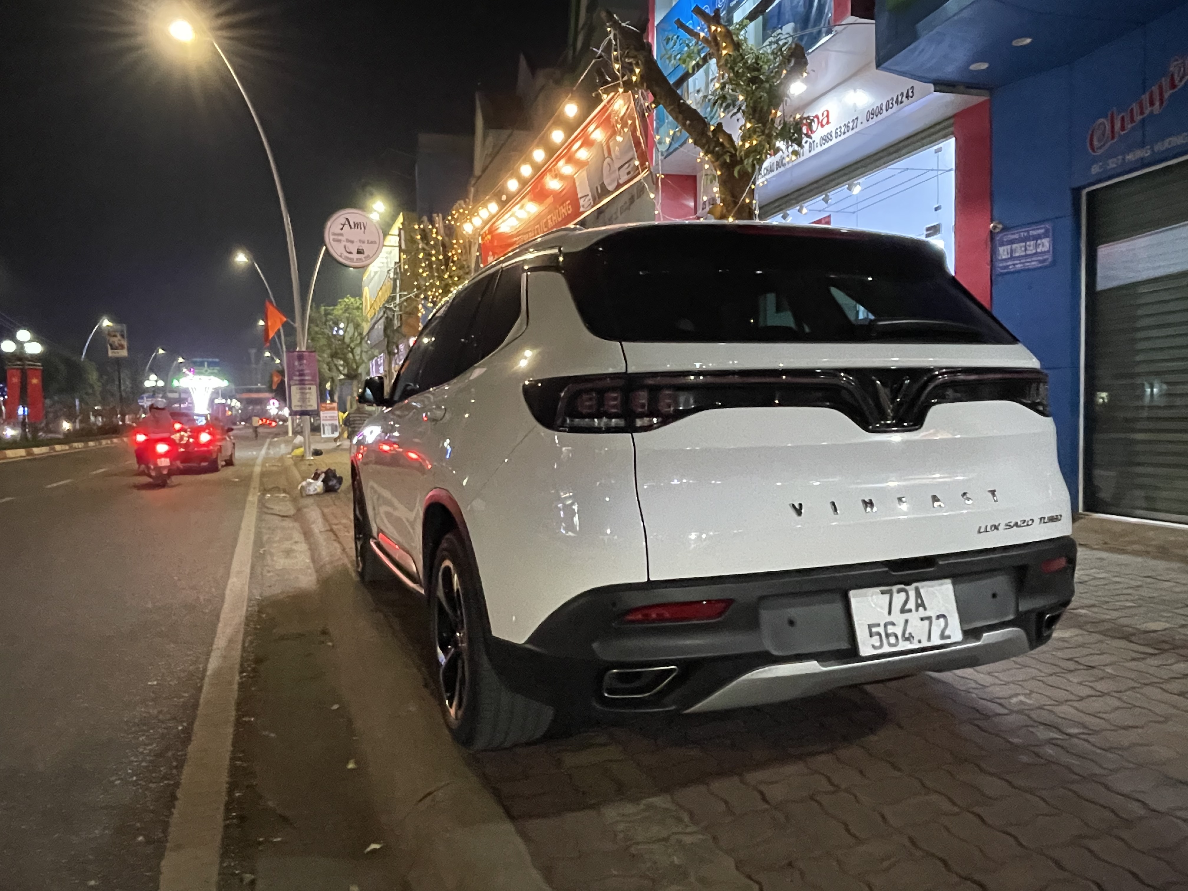 AA9B4AAC-E4A6-4B29-87DE-0F138AD4EC8C