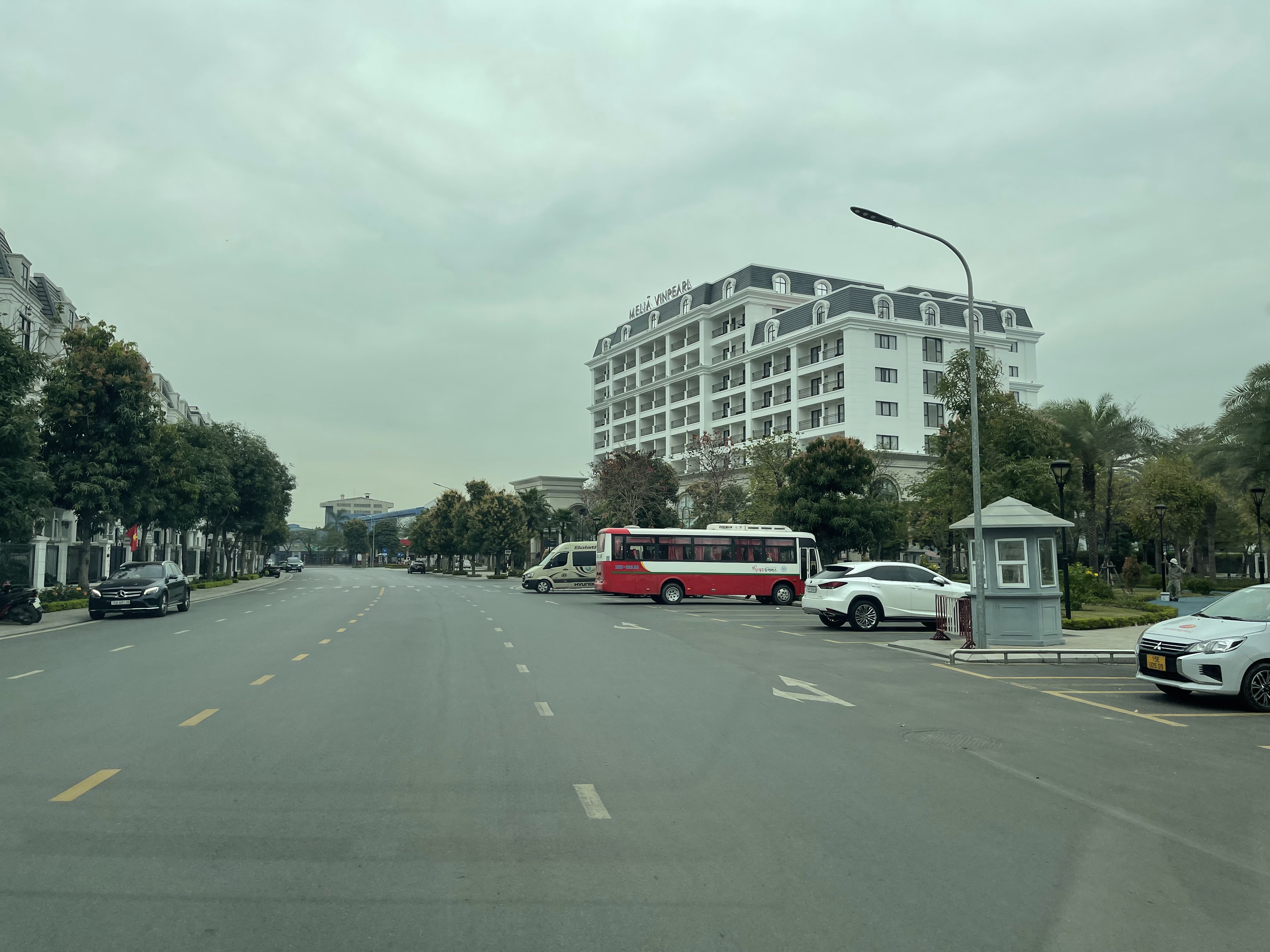 49B8D395-4DF5-4770-8A21-DC718E6BF7E1