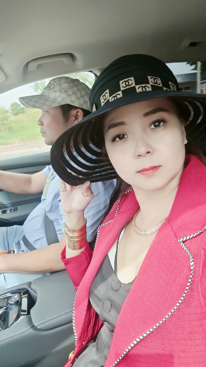 z4109695082718_6a025a6c2330228d9cfd97582550845c