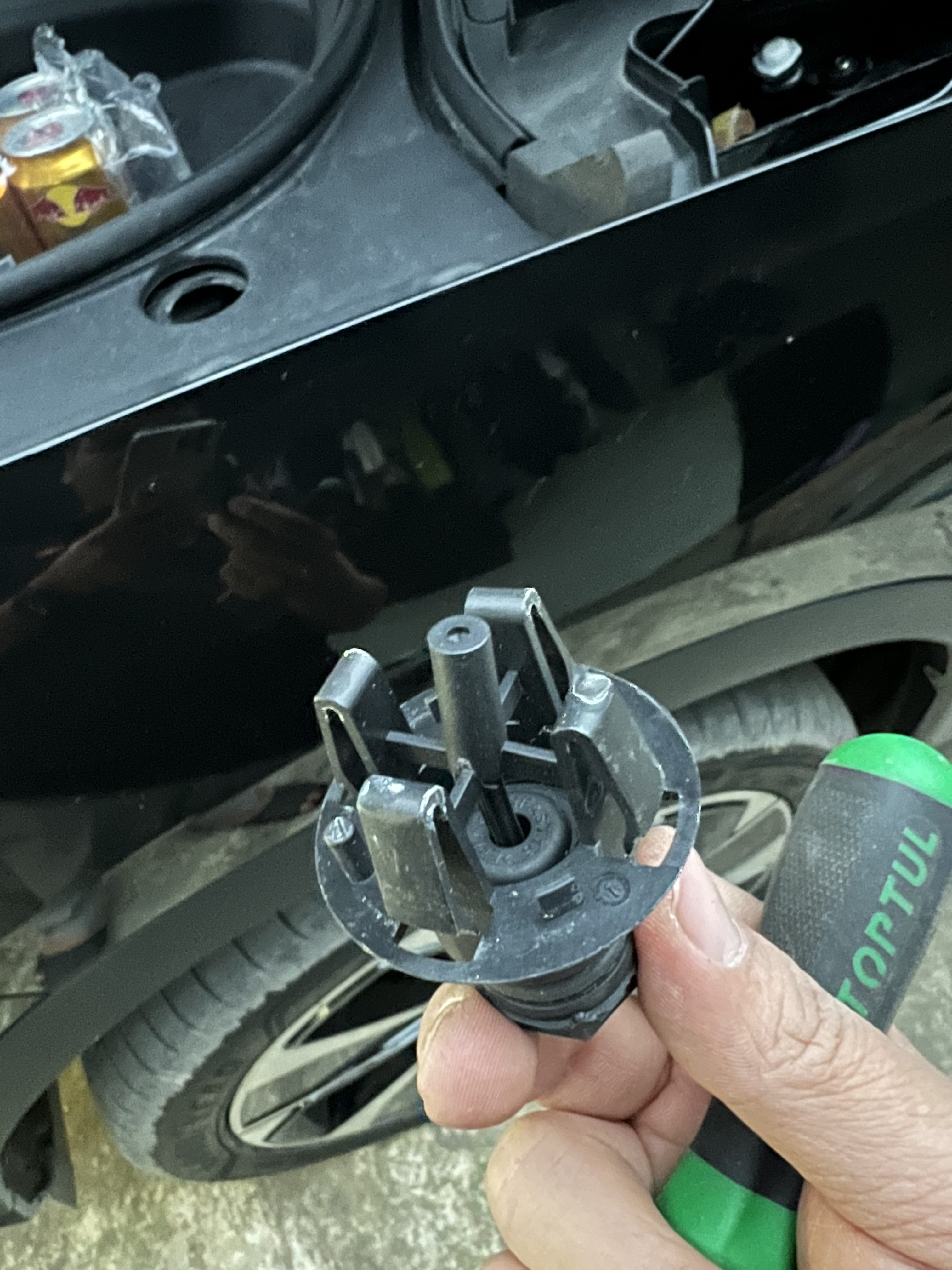 9BEFF6F7-5A08-4CDC-9F18-49C58EF939AE