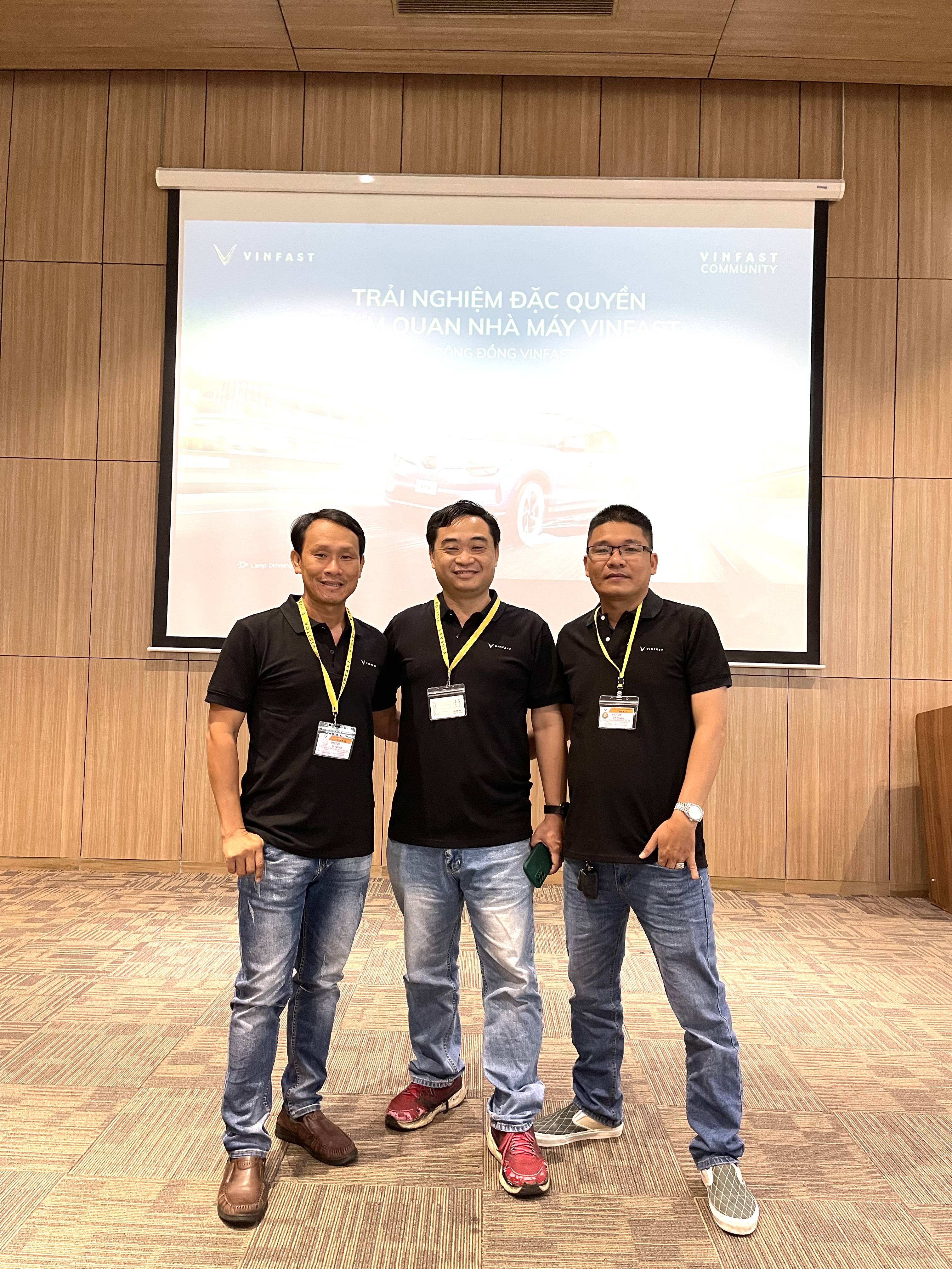 4626F5DA-B848-445D-80F8-10020C9E284F