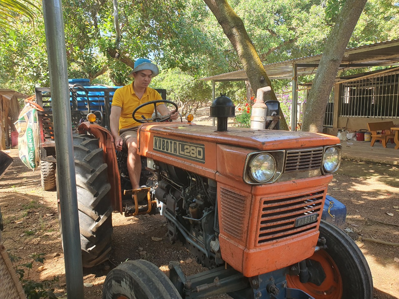 D7F16550-23FB-4AA1-BFFD-3B3AF322CB80