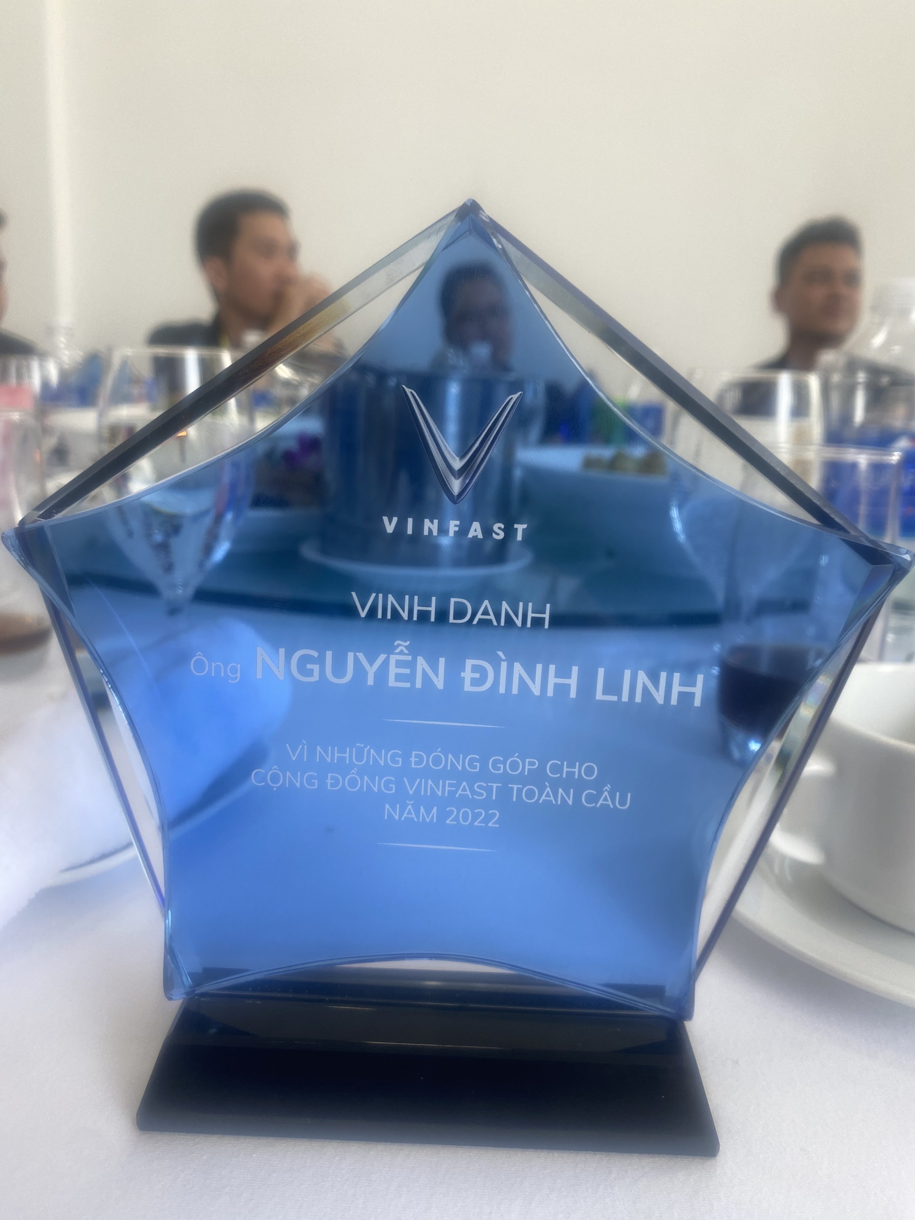 72EA28BD-7D51-4240-92F6-E5036009FFAC