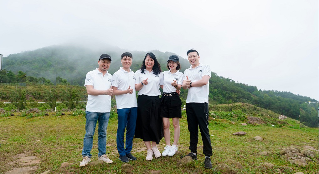 E9647D7E-1008-4676-AC3B-D7C527B1F30D