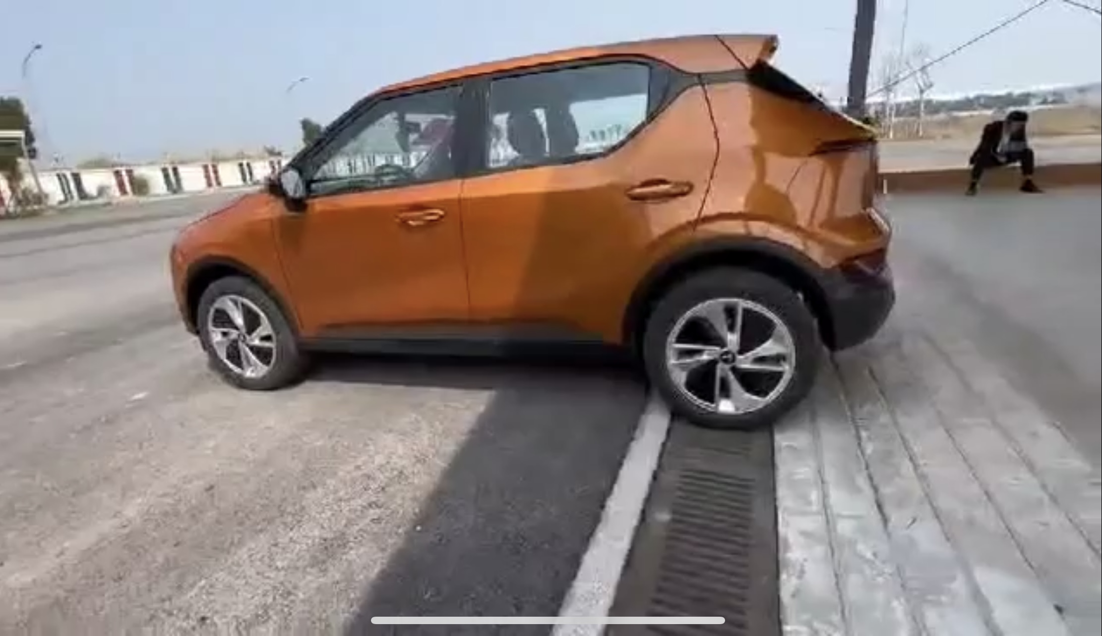 ED9D4D88-C7B3-4CE5-8844-CA145C38906D