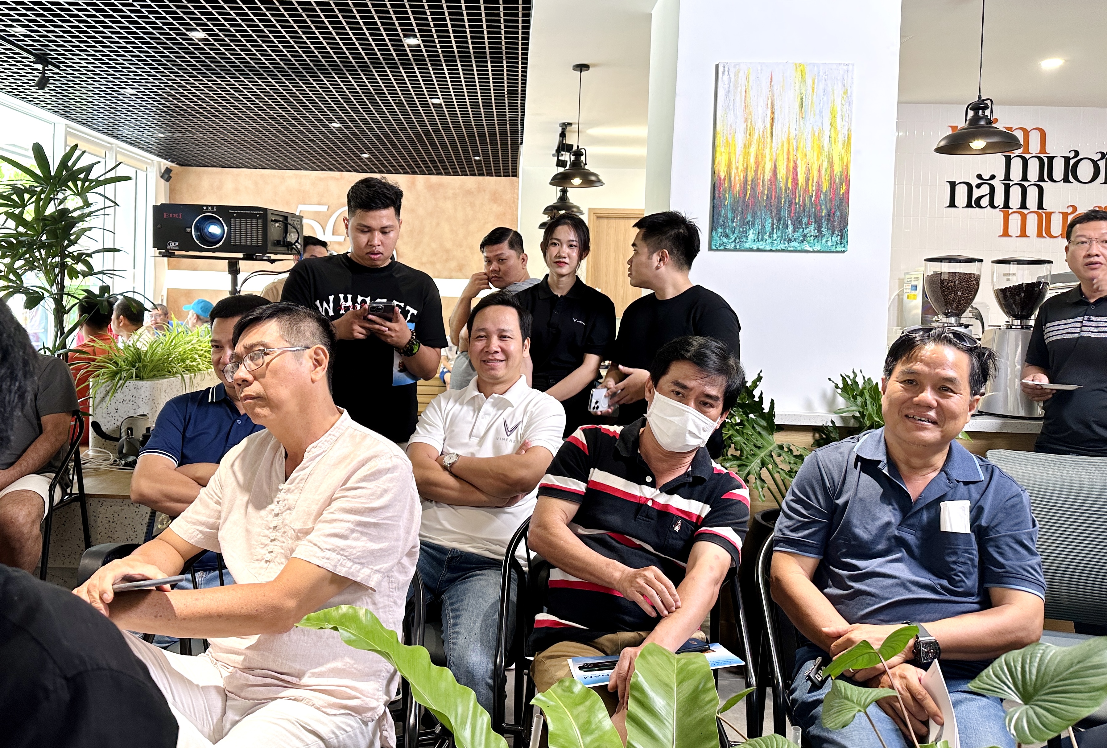 7A8D0E5F-AA4F-450C-83D4-A27D47B73BAA