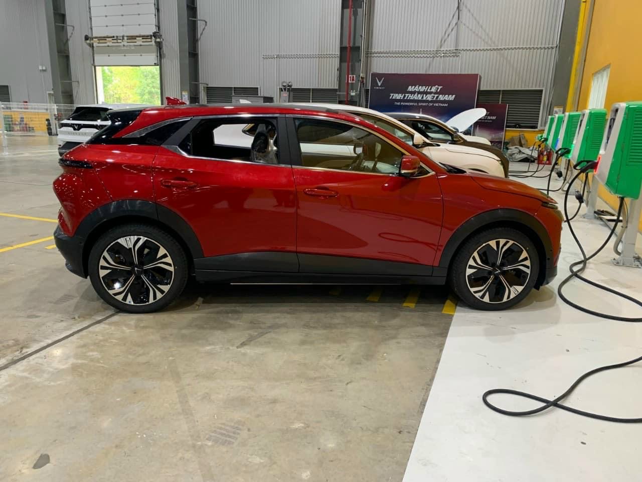 4D71BD92-61EA-4FC7-A44C-F39F72B05147