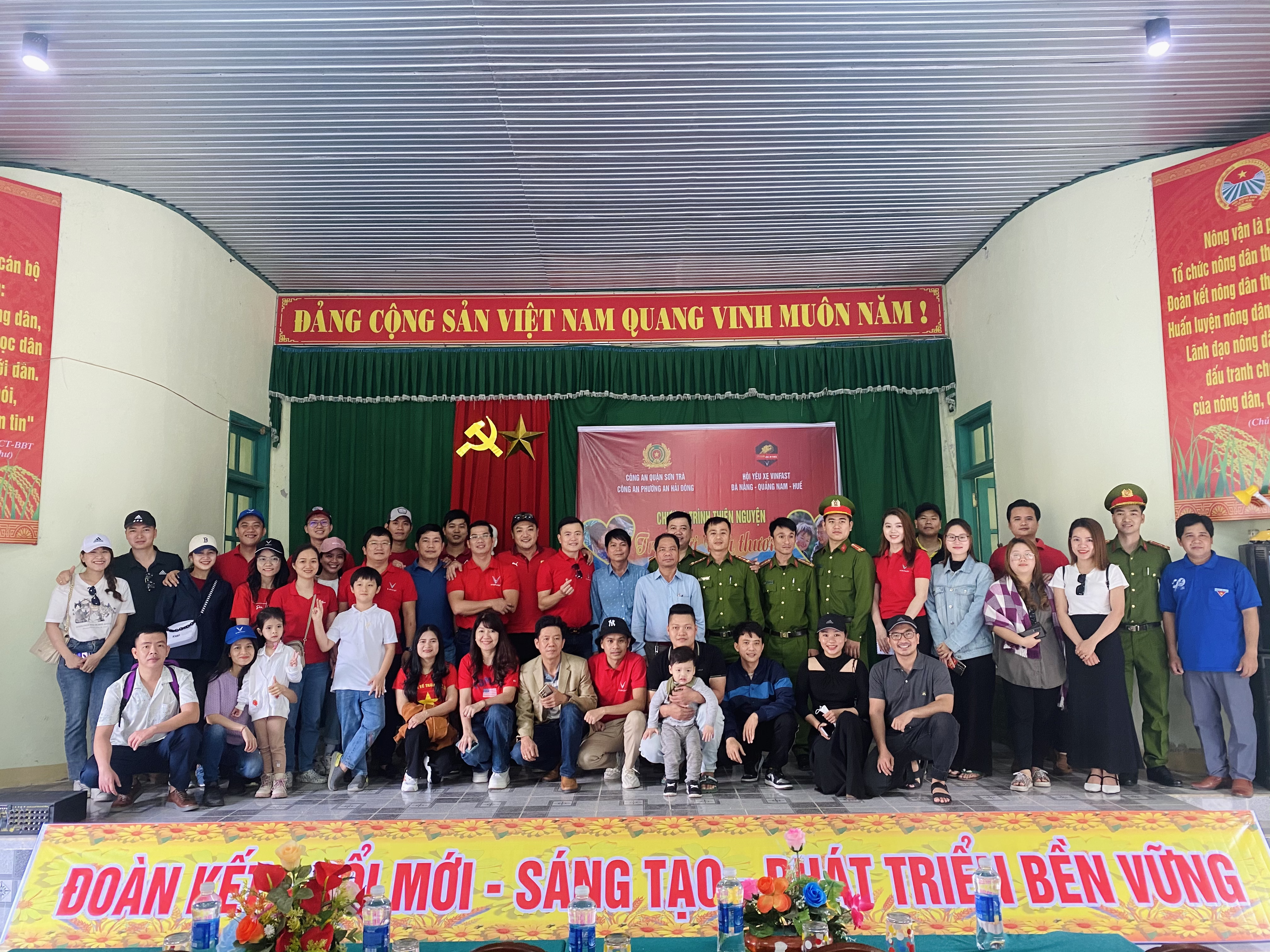 EBE7BCB8-610B-41A0-9F99-035383510797