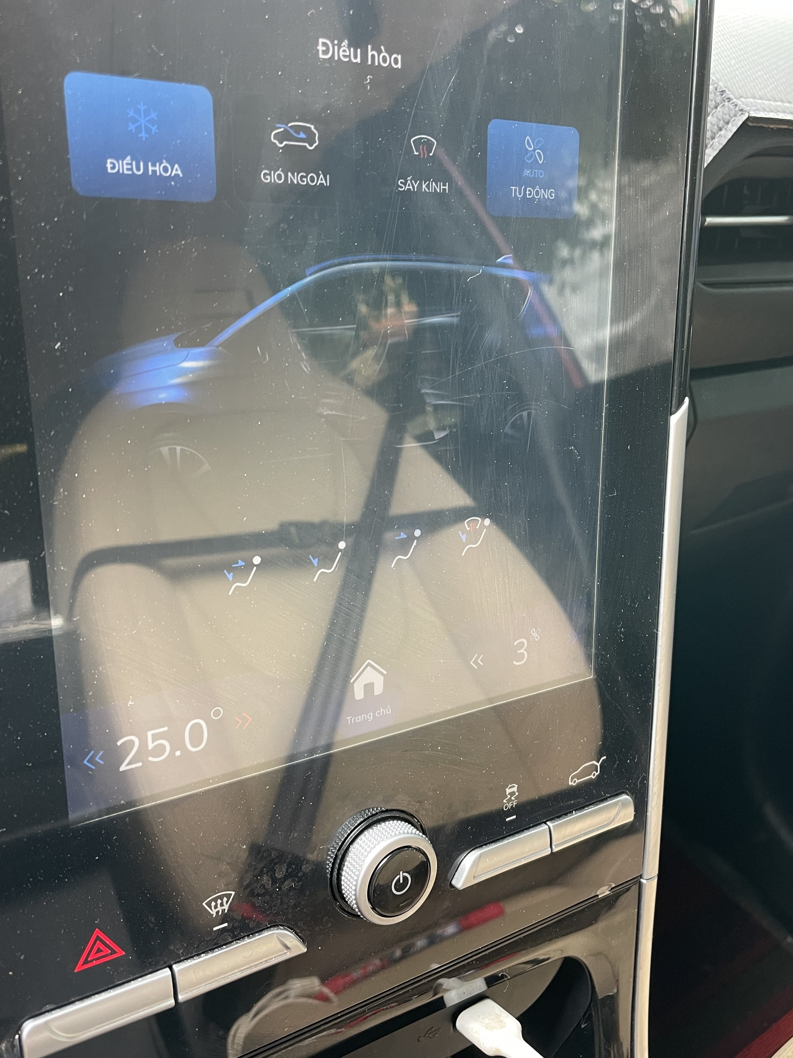 75521901-19AA-4B14-B8F3-F40598D58765