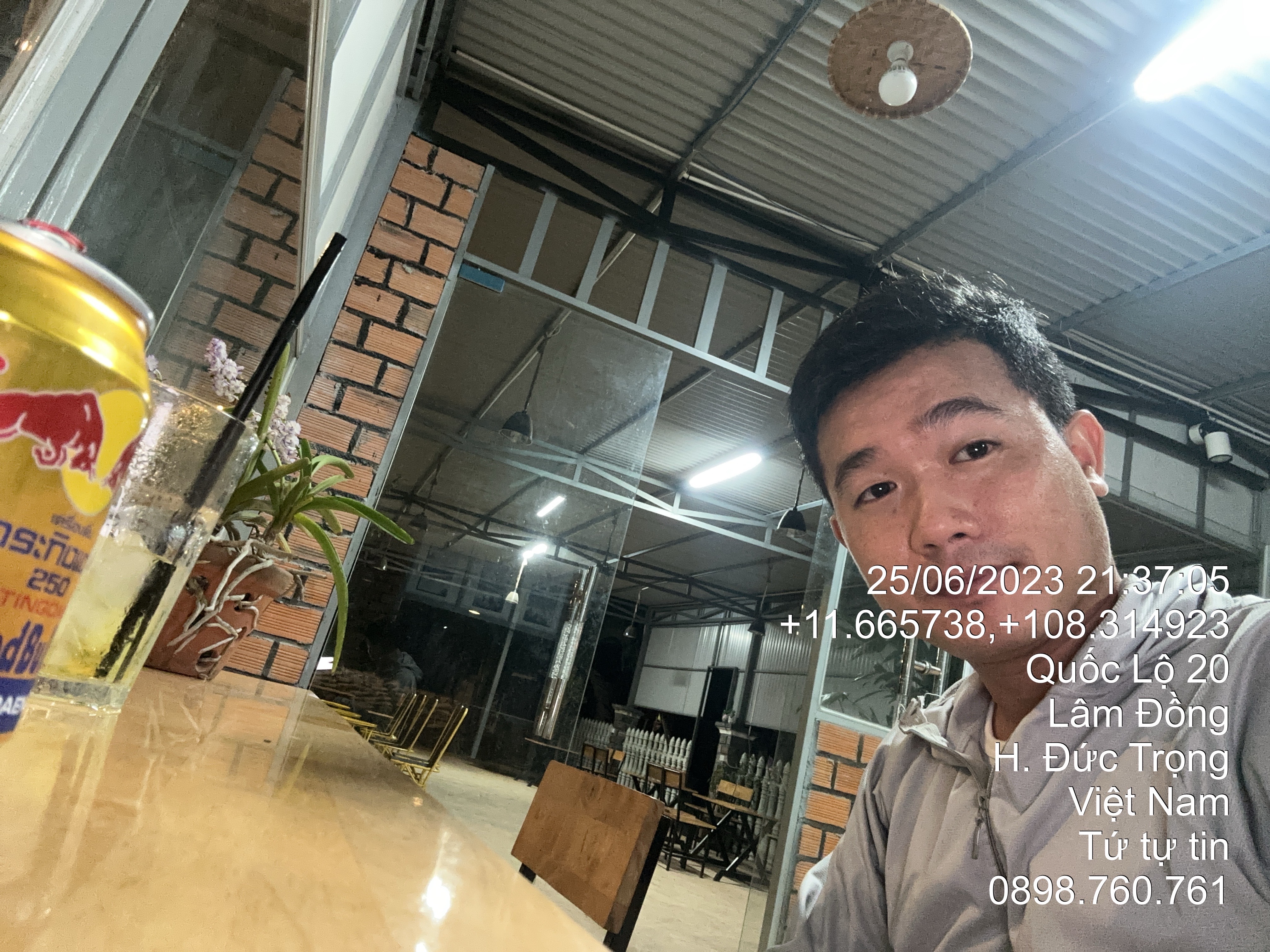 Tứ tự tin
0898.760.761