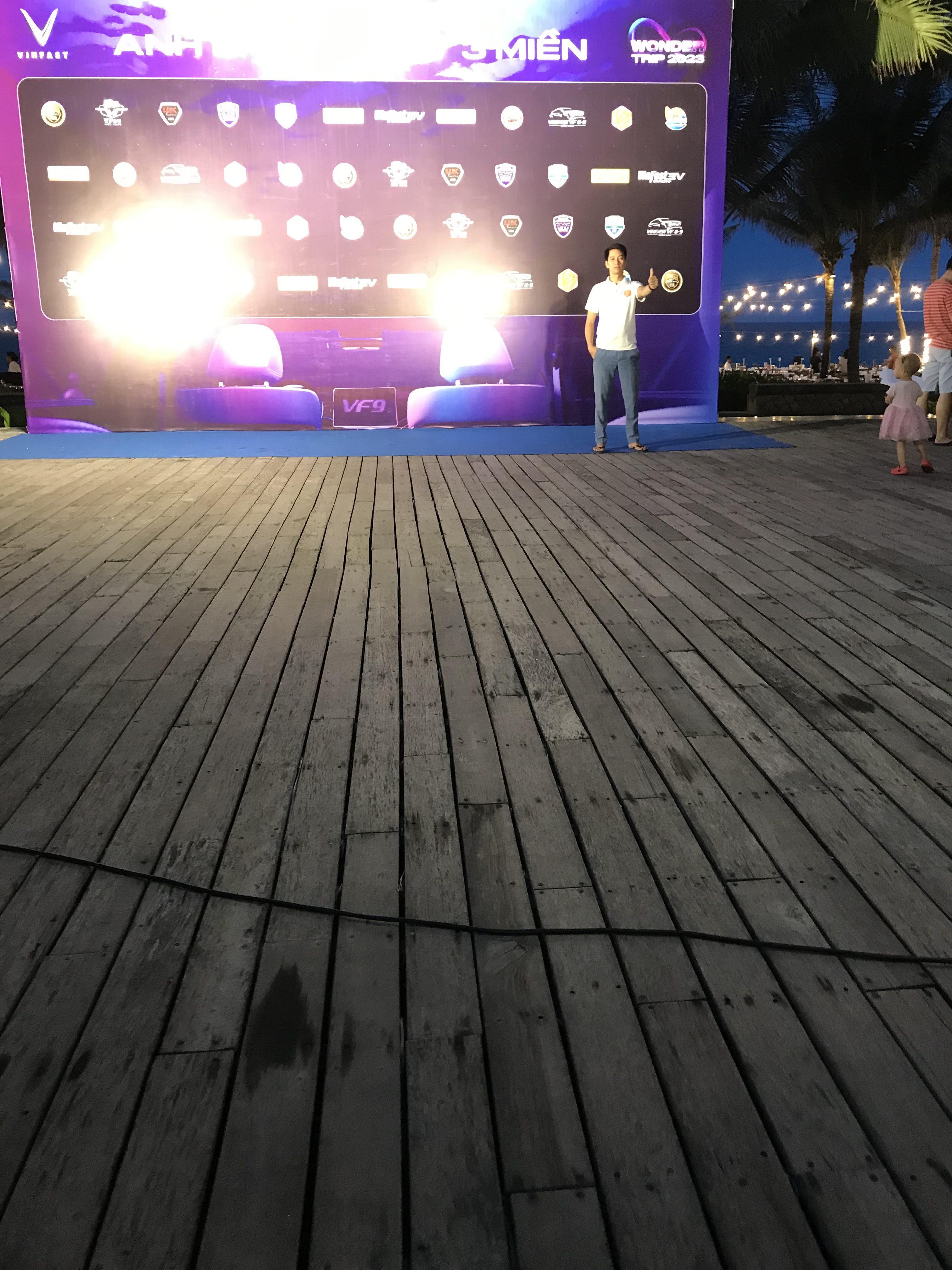 CADD6D68-EA16-4A25-B1BB-AA7D86E25F83