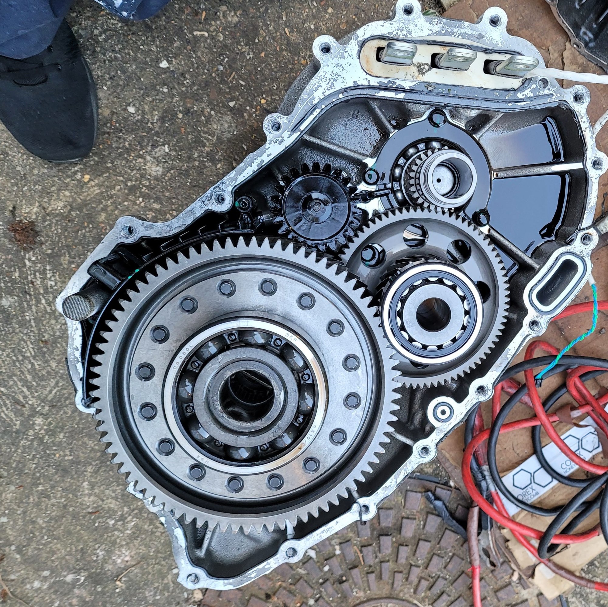 tesla gearbox with parking device