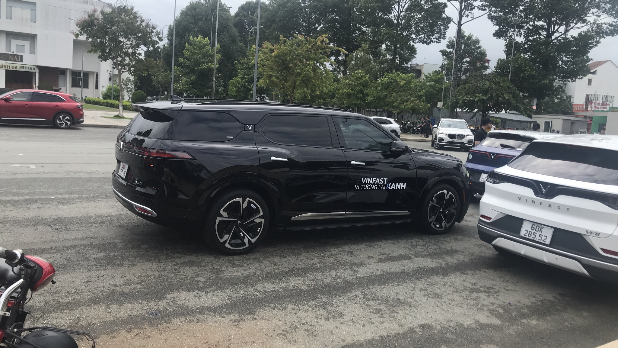 FE8F9316-14AF-4234-8A1B-65CBDC82DD16