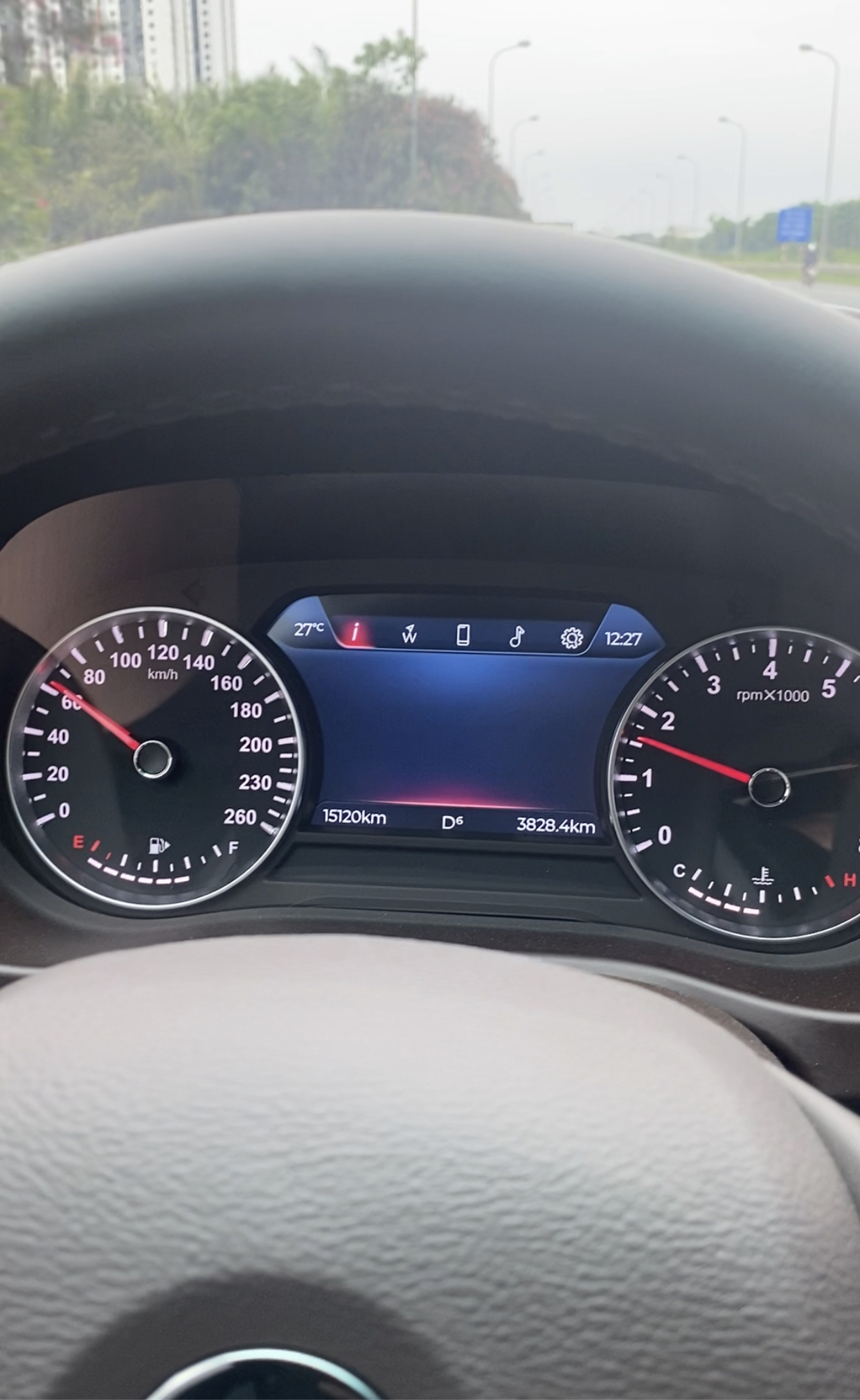 1F5F4943-E99E-4519-B248-1139297193DE