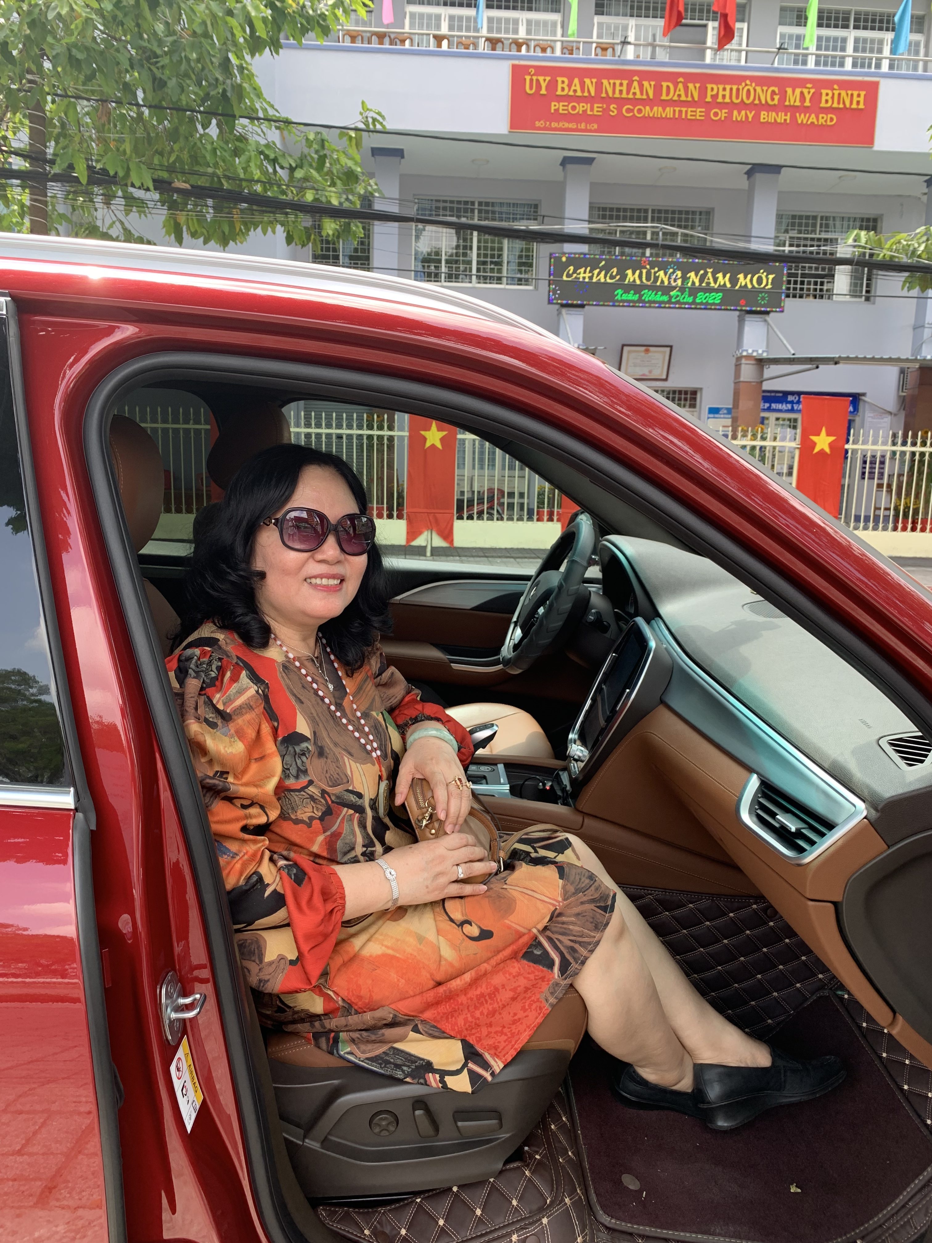 FB09ECC9-EB0A-4E2D-8ECD-5326CC4E1260